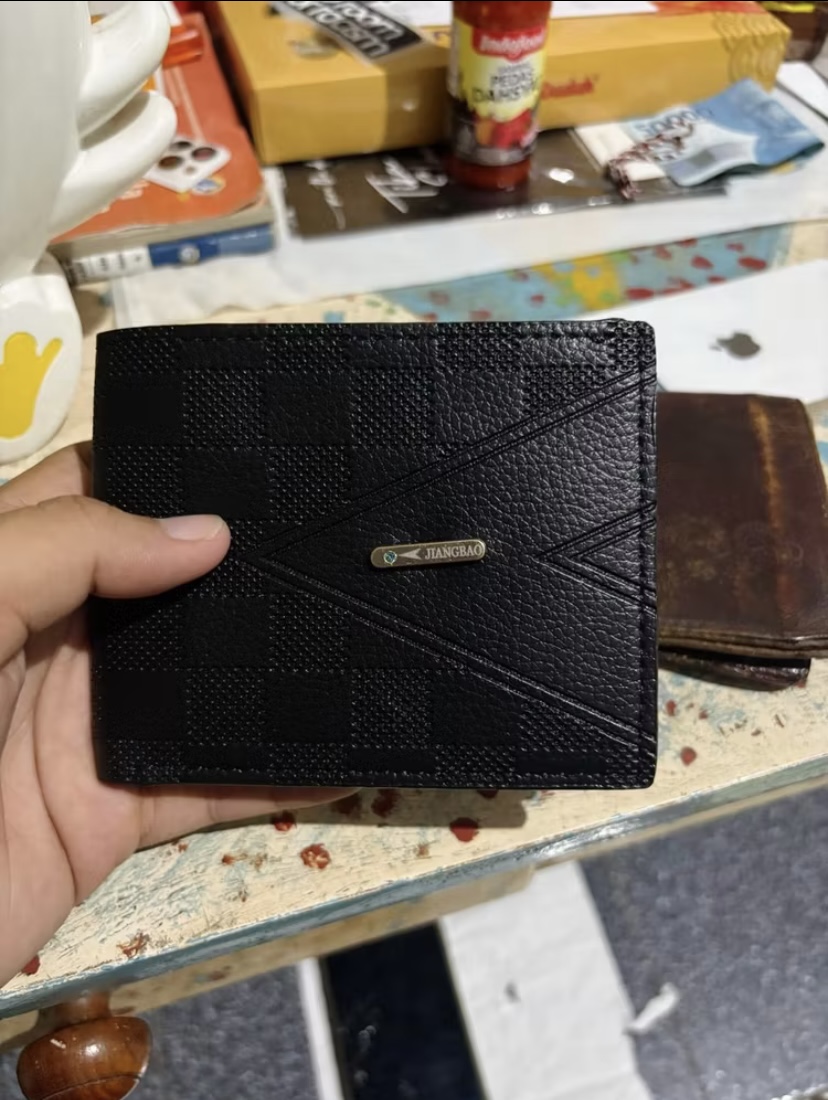 Foto laporan Dompet (HB6755)