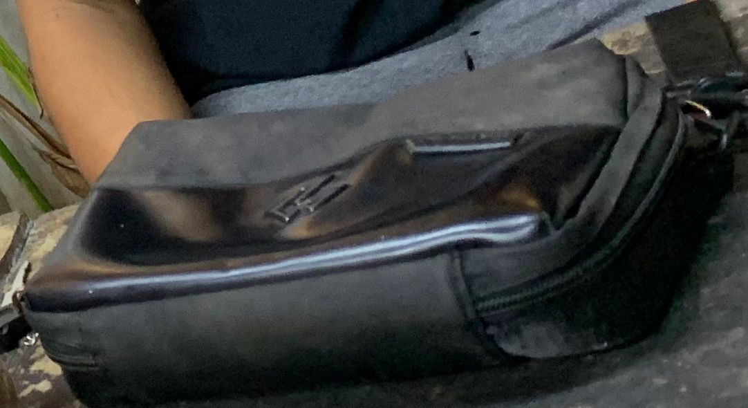 Foto laporan Tas Warna Hitam isi dalam tas Ada KTP dan kartu ATM bersama BPJS (HB6775)