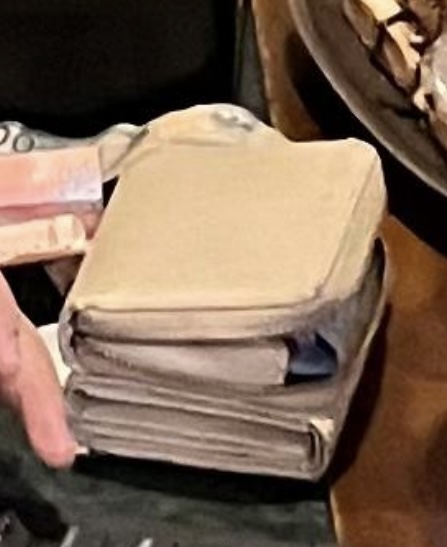 Foto laporan Dompet Wanita (HB6832)