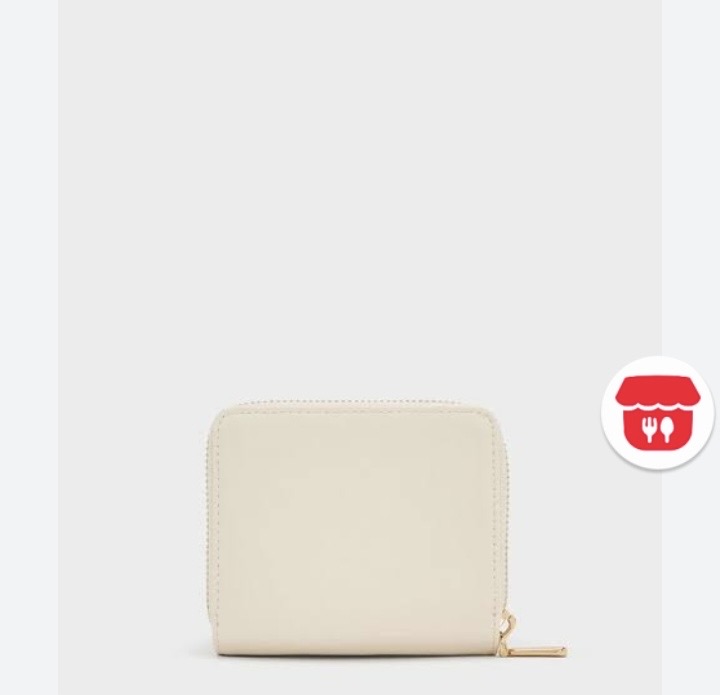 Foto laporan dompet kotak warna cream (HB6896)