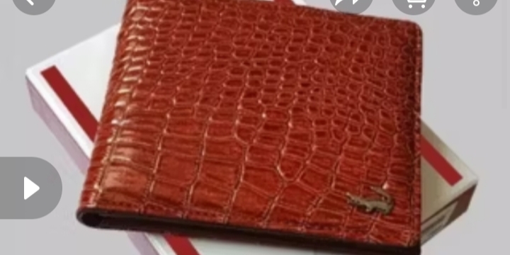 Foto laporan Dompet kulit warna coklat (HB6996)