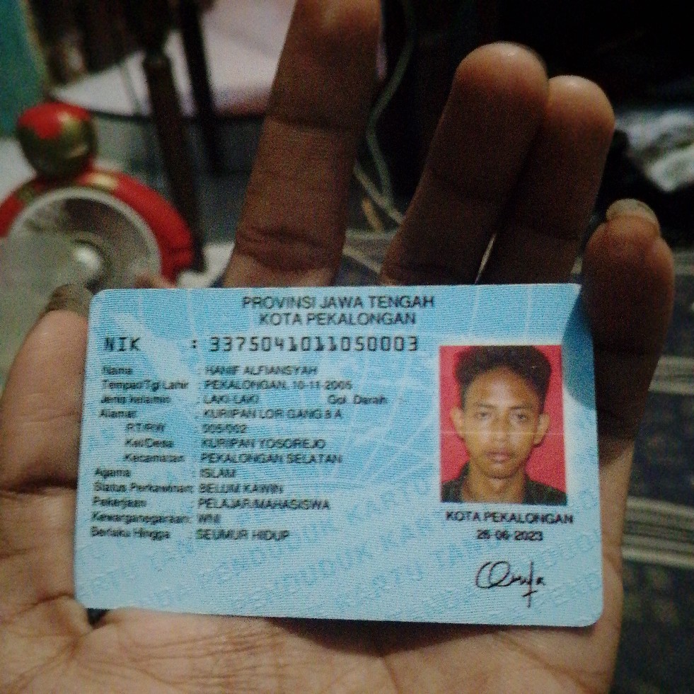 Foto laporan ktp (HB7198)
