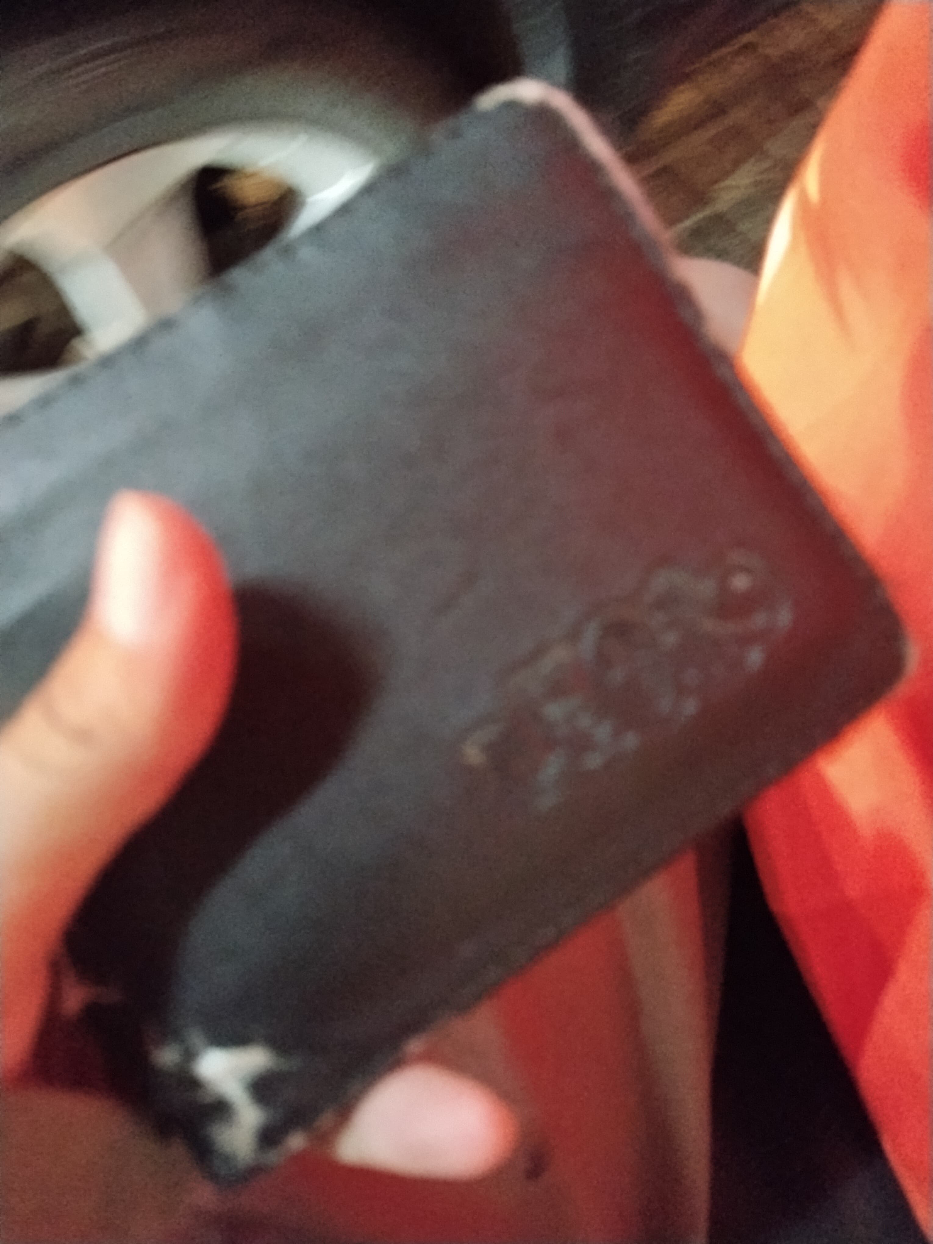Foto laporan Dompet warna hitamyang isinya KTP, kartu atm BSI dan BJS, KTM, UANG TUNAI (HB7225)