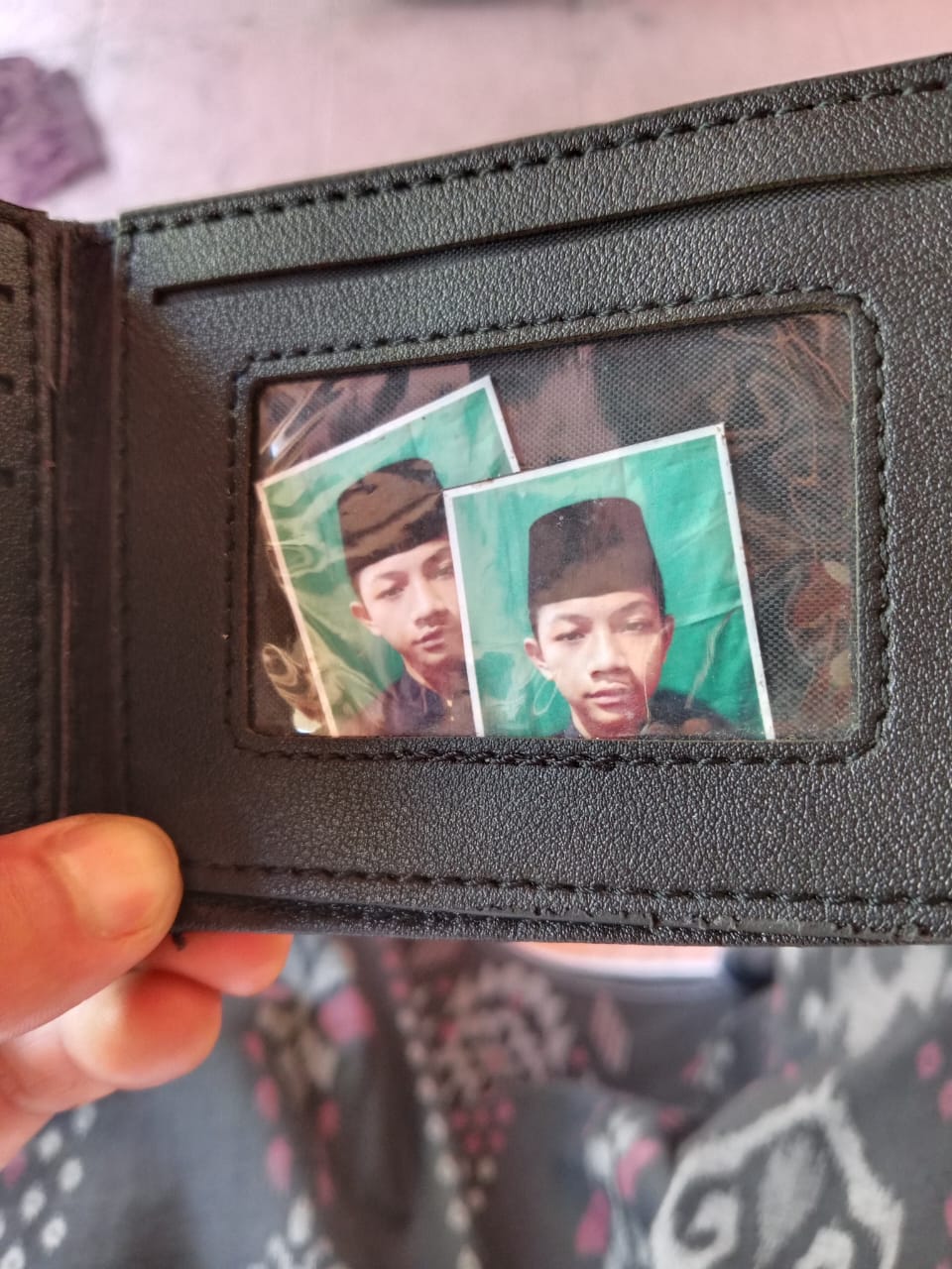 Foto laporan Dompet (TB0016)