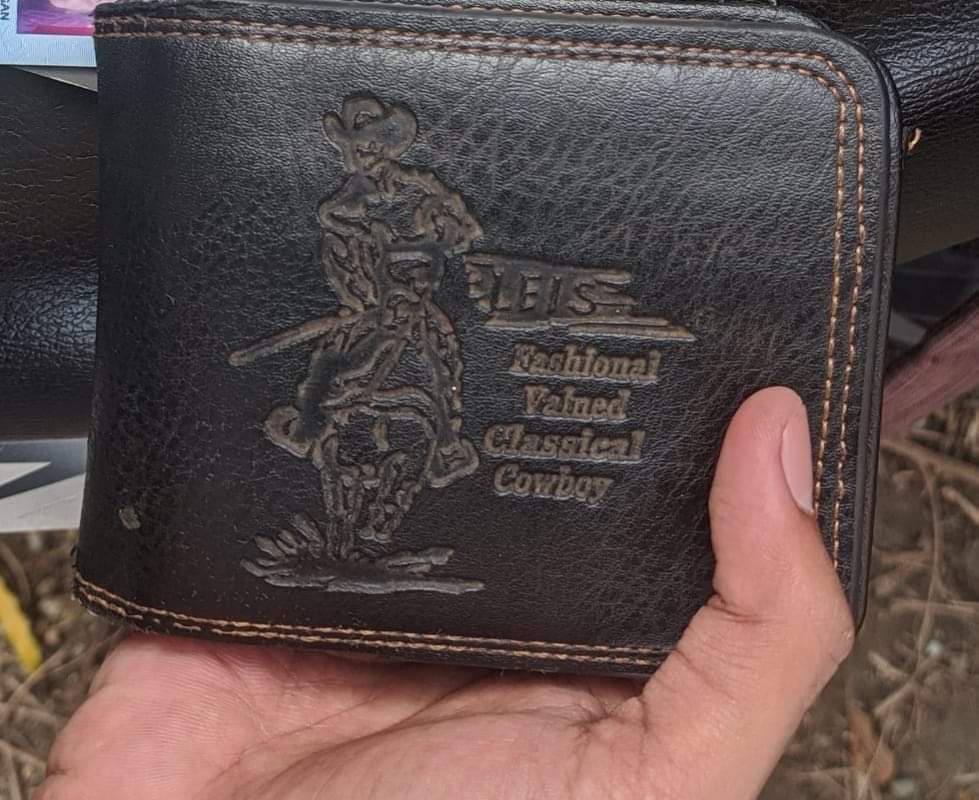 Foto laporan Dompet (TB0093)