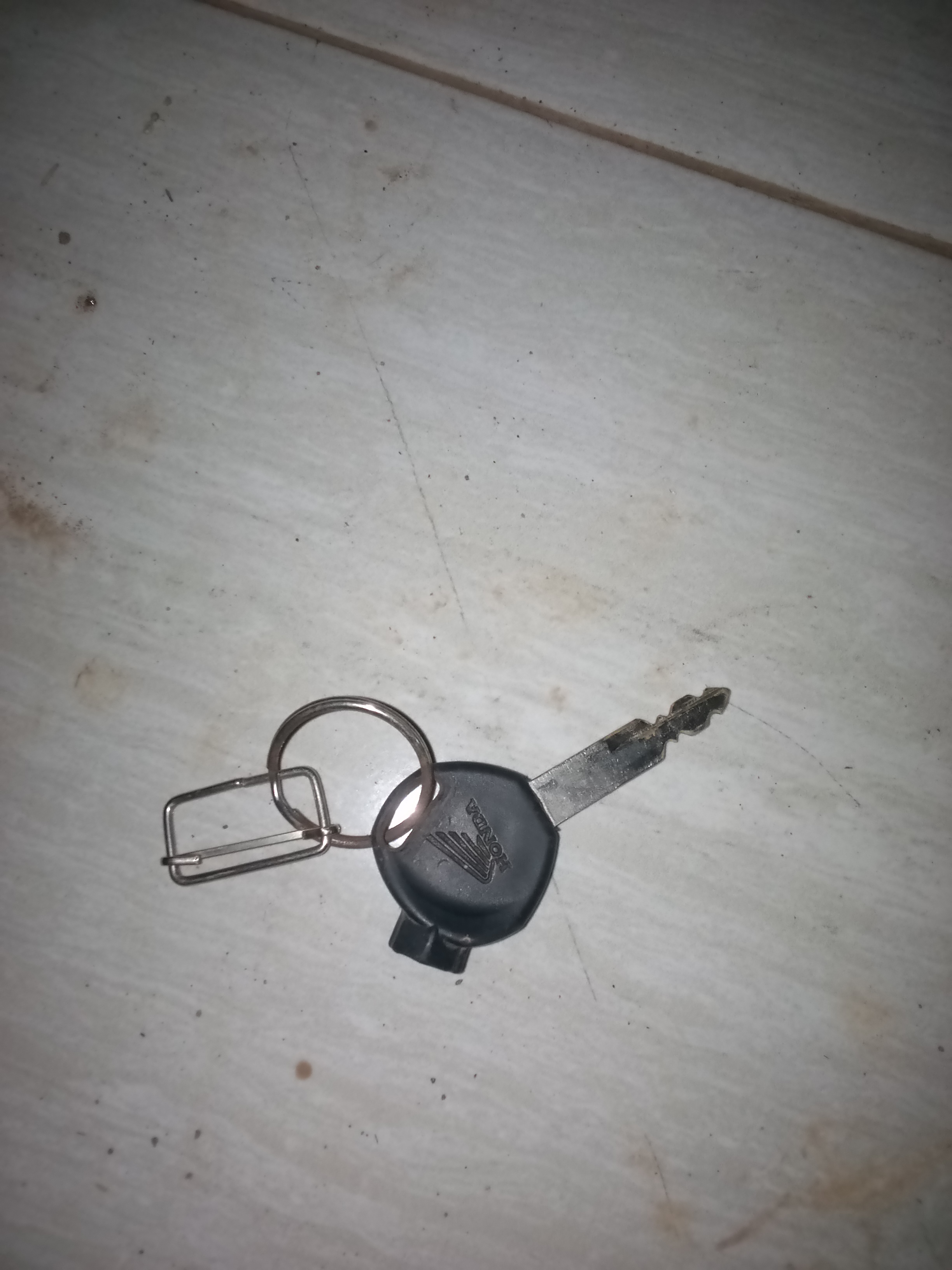Foto laporan Kunci motor honda (TB0149)
