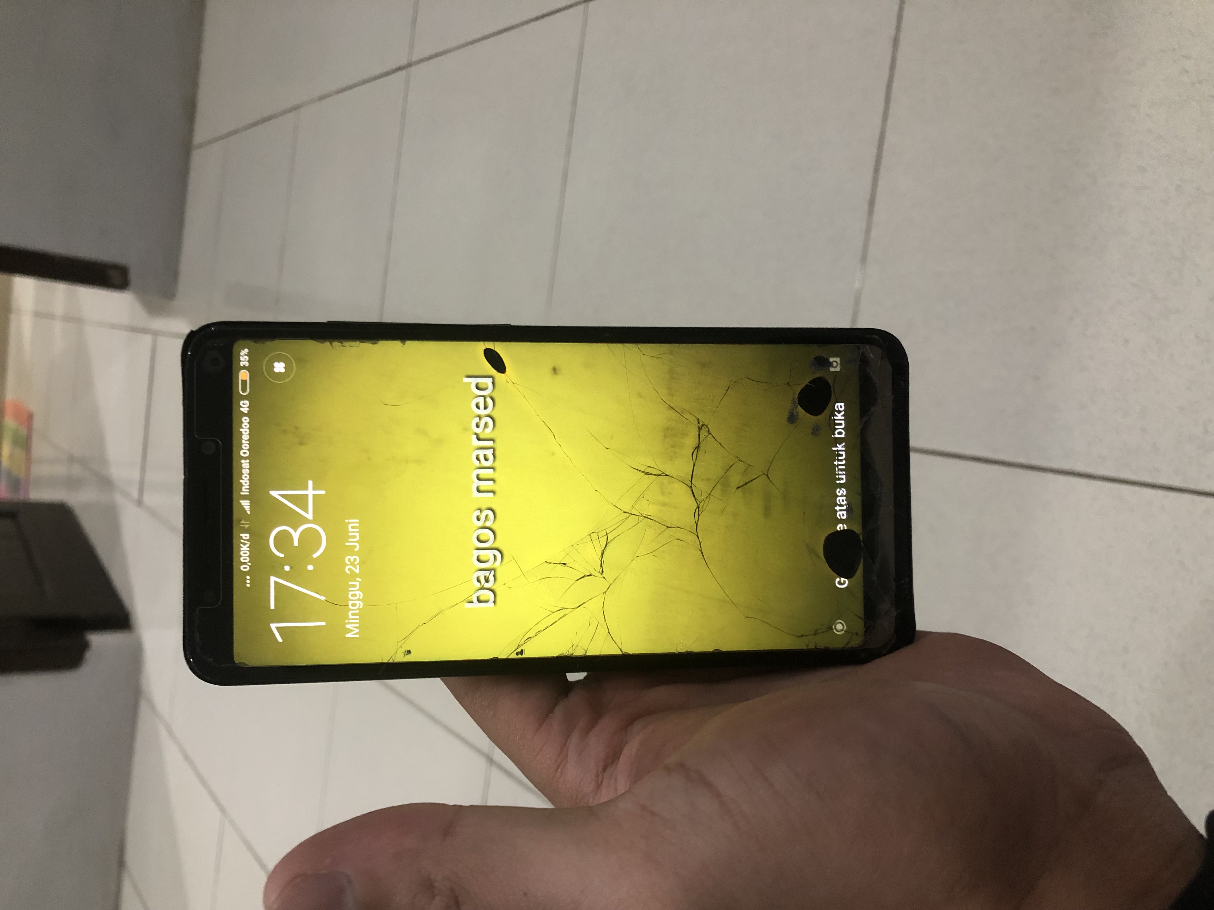 Foto laporan HP Xiomi ( Seri tidak tau ) (TB0157)