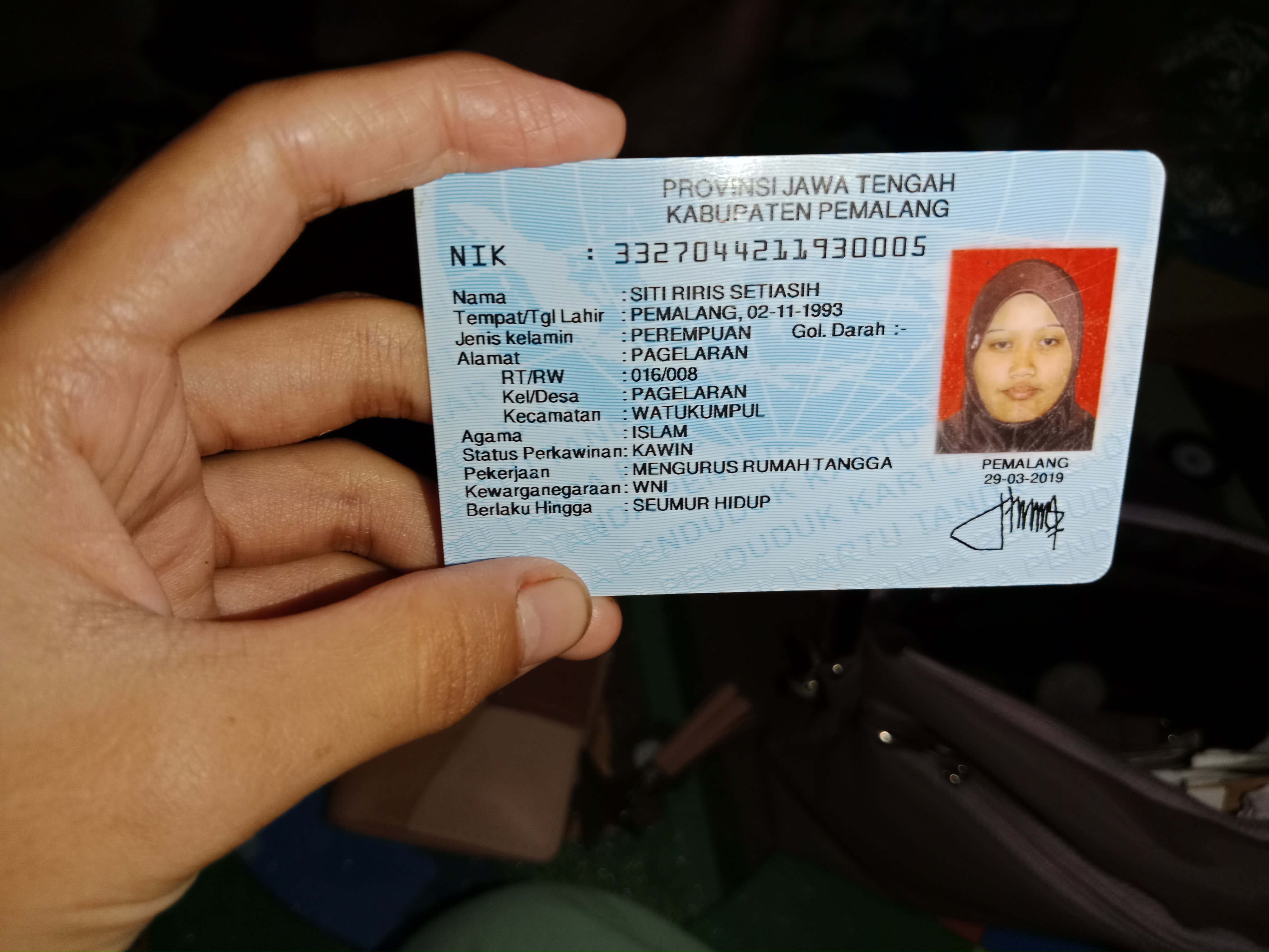 Foto laporan Dompet (TB0172)