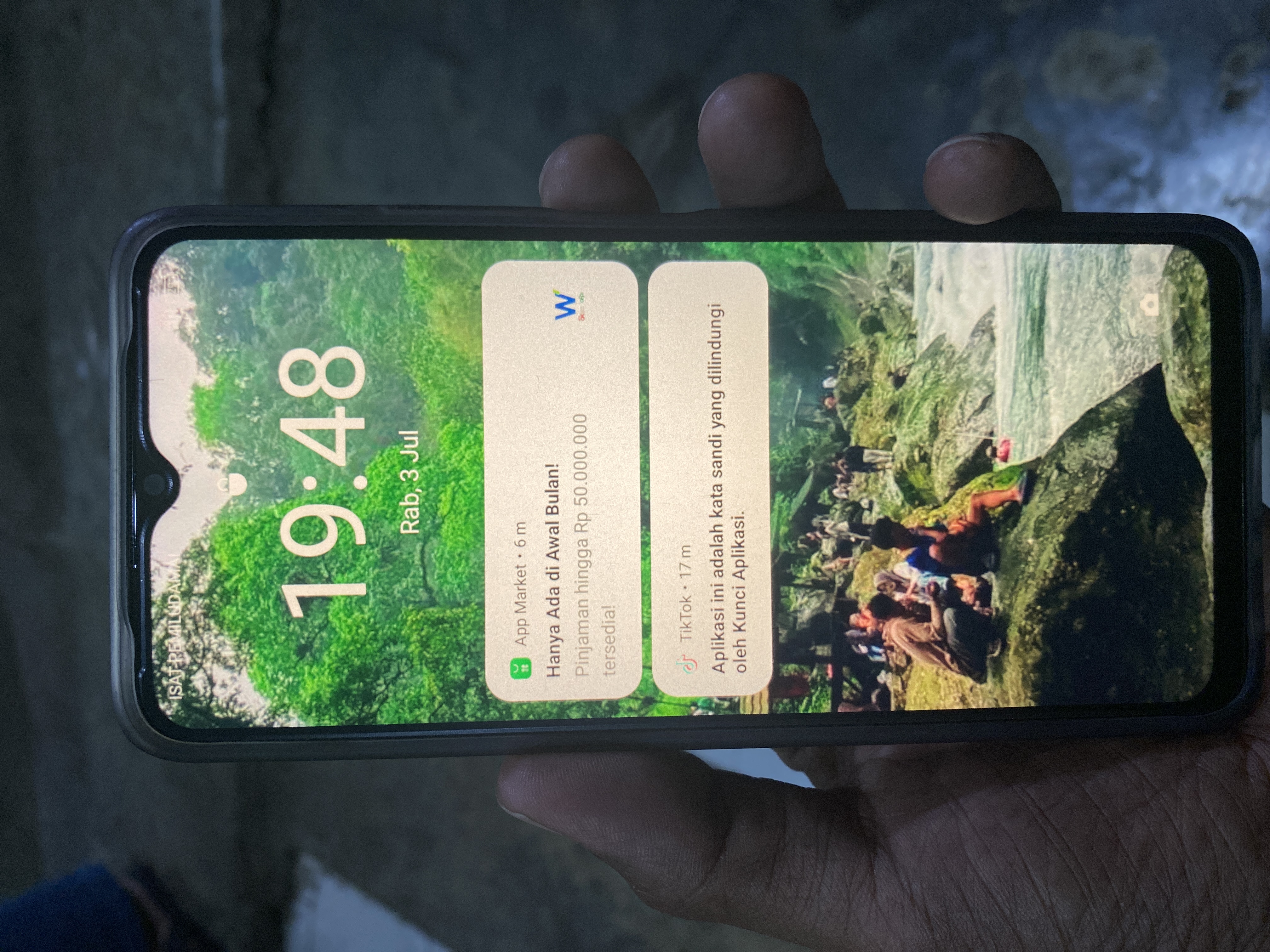 Foto laporan Handphone (TB0174)