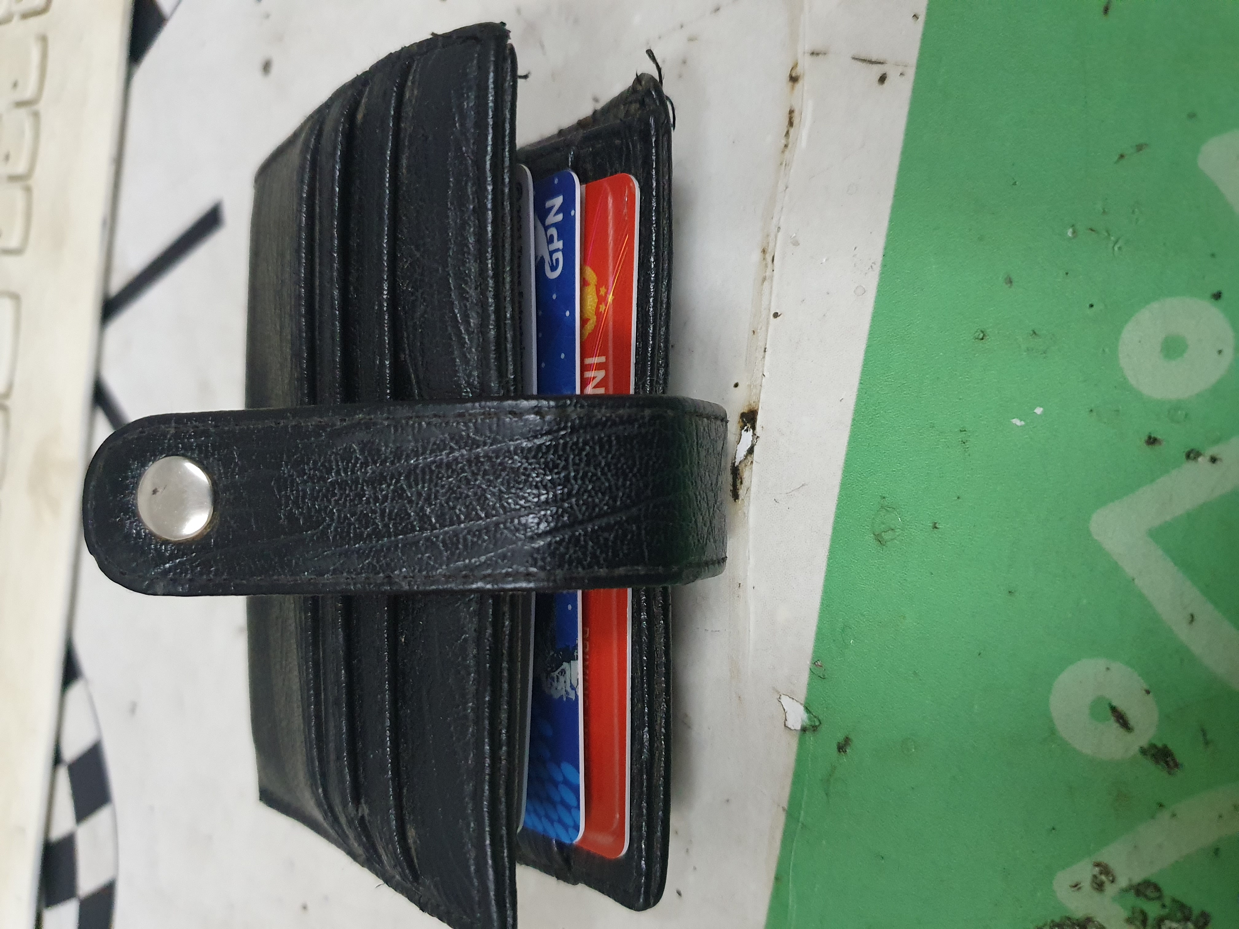 Foto laporan Dompet cewek hitam (TB0292)