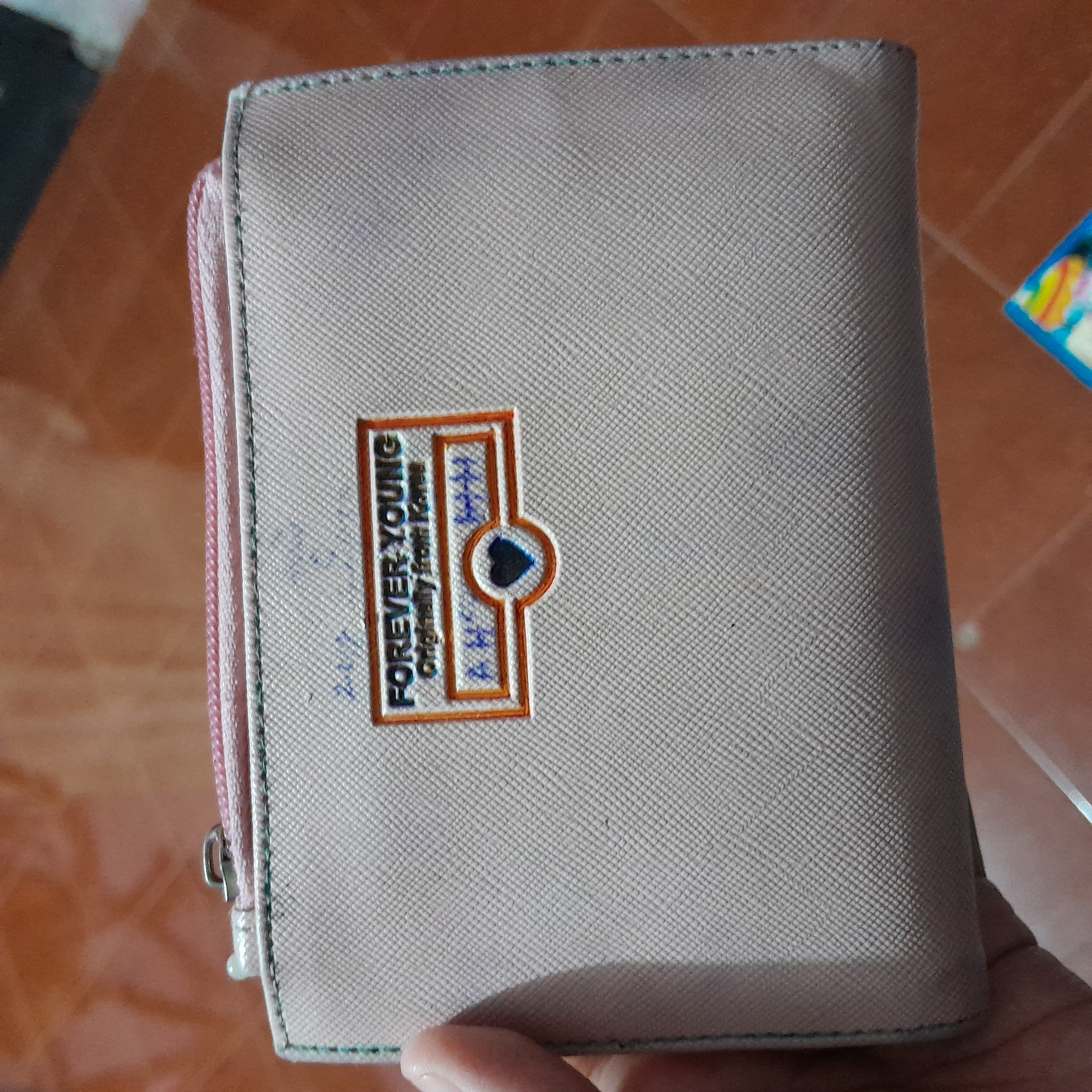 Foto laporan Dompet (TB0322)