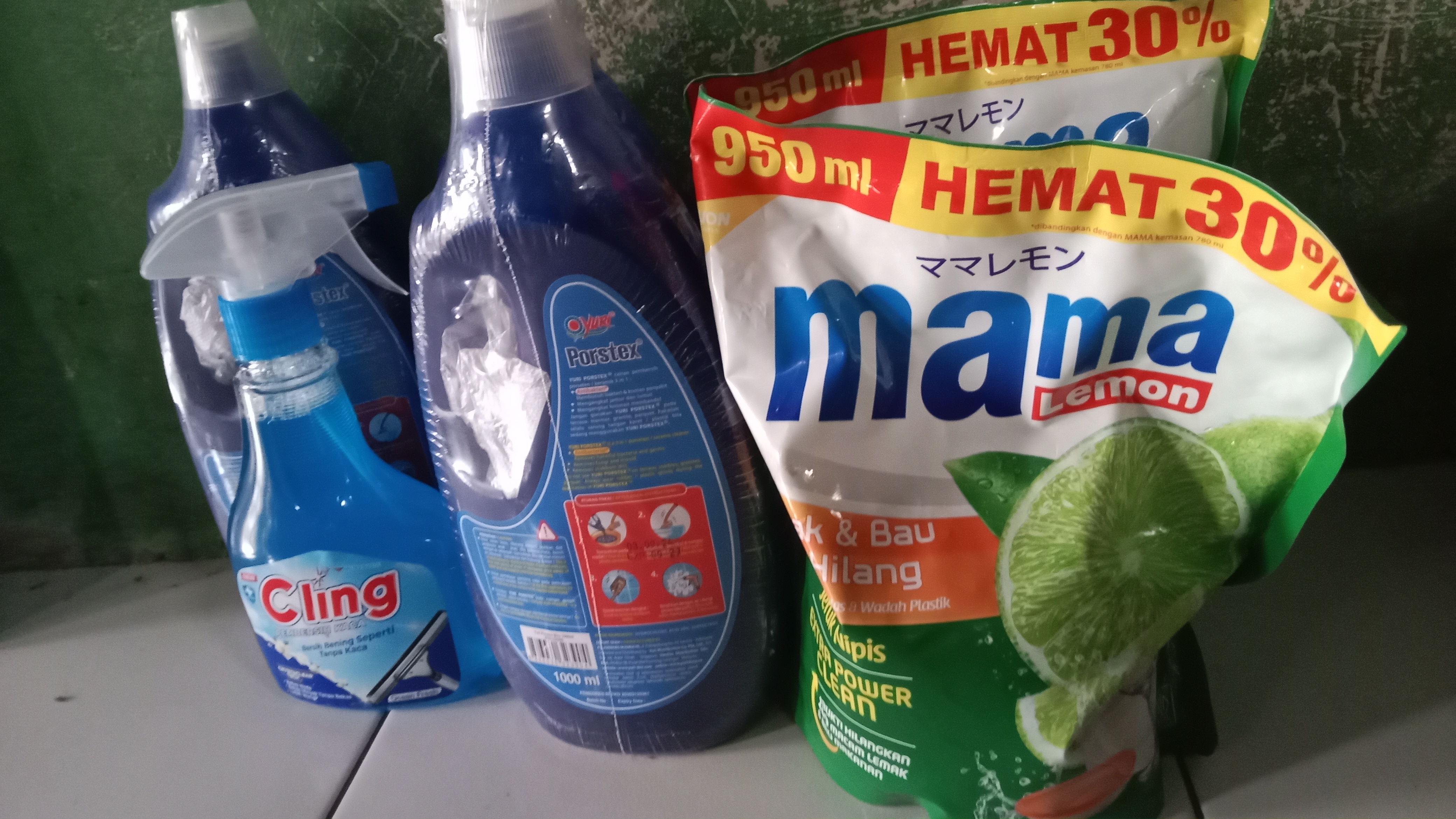 Foto laporan sabun cuci piring, pembersih kamar mandi, pembersih kaca (TB0390)