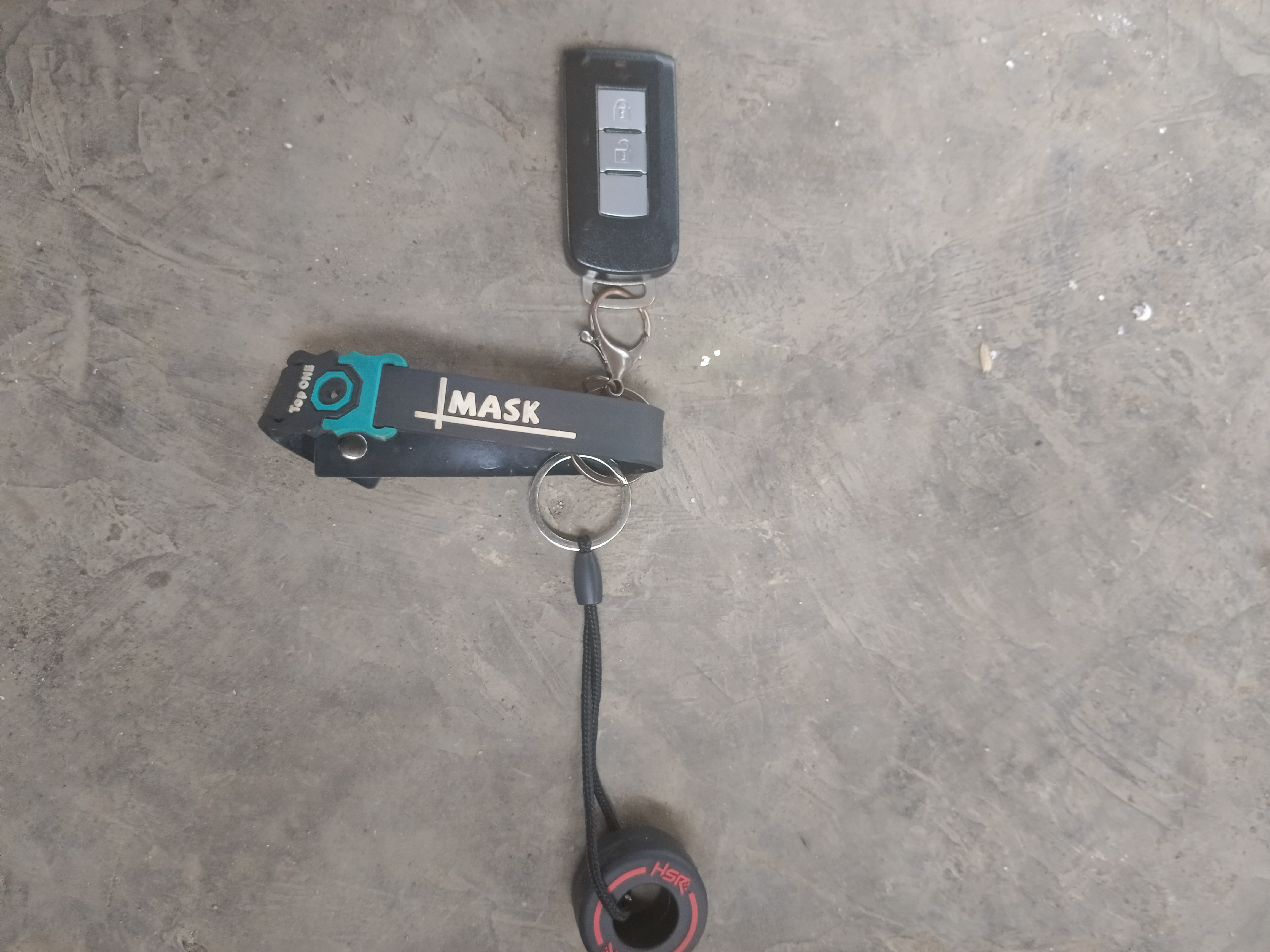 Foto laporan kunci mobil (TB0420)