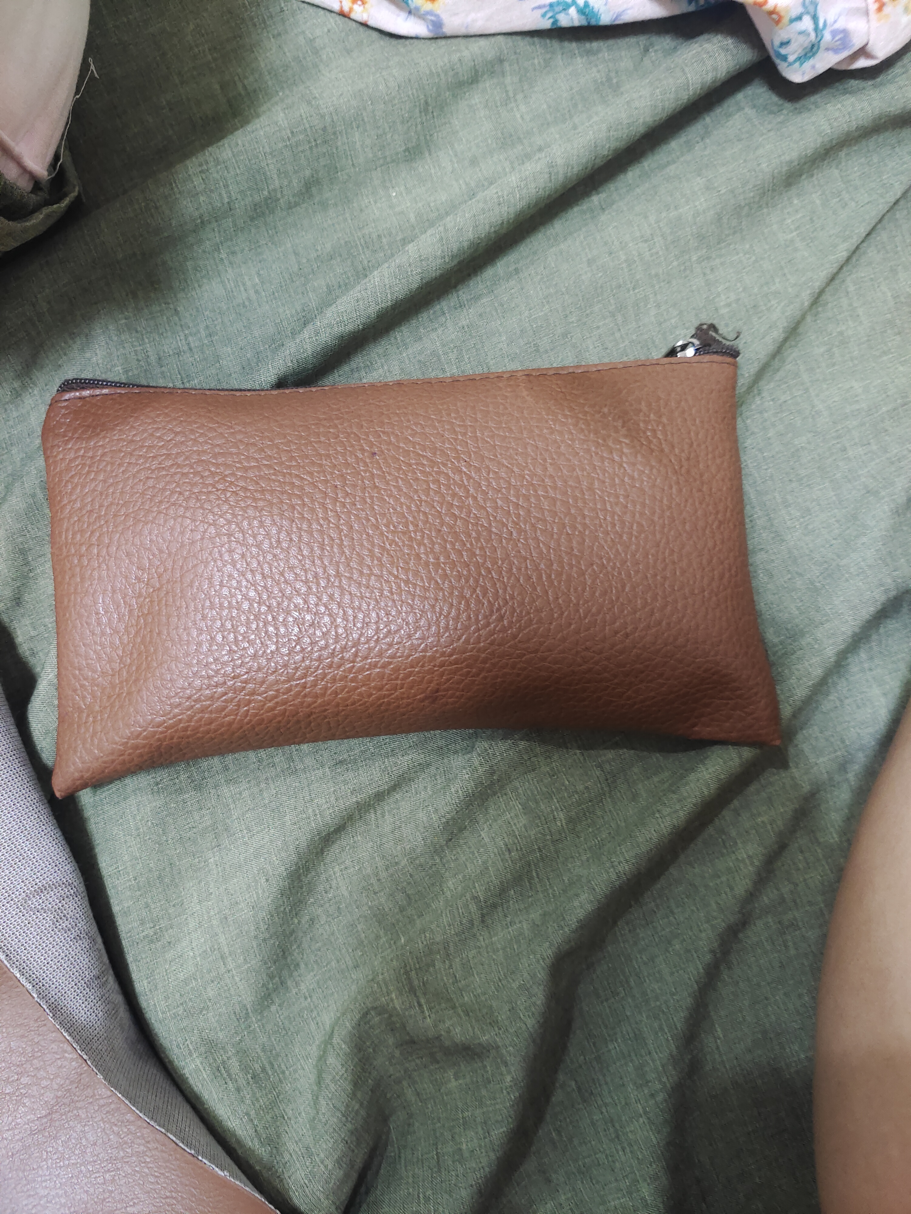 Foto laporan Dompet (TB0432)
