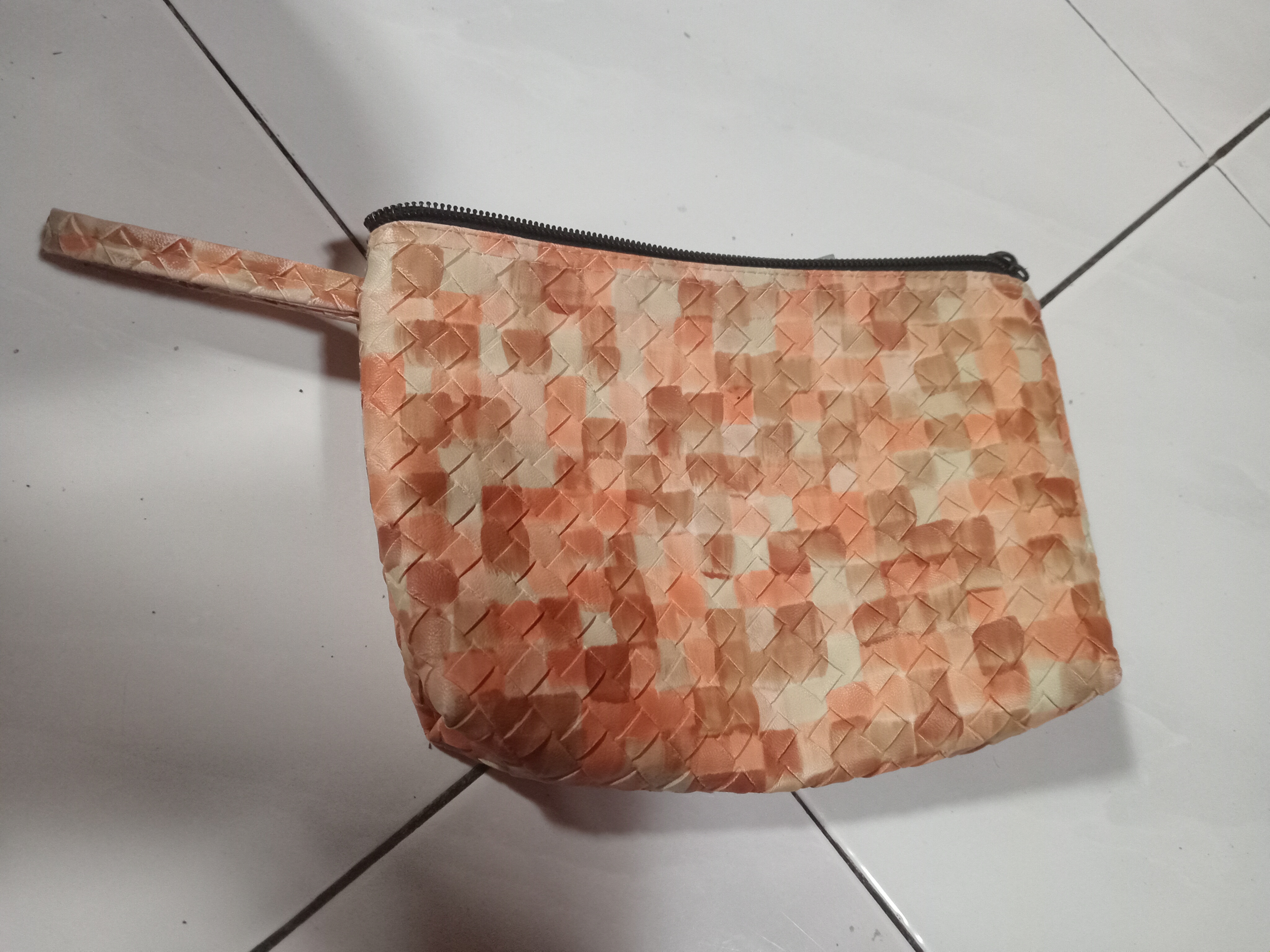 Foto laporan Dompet (TB0462)