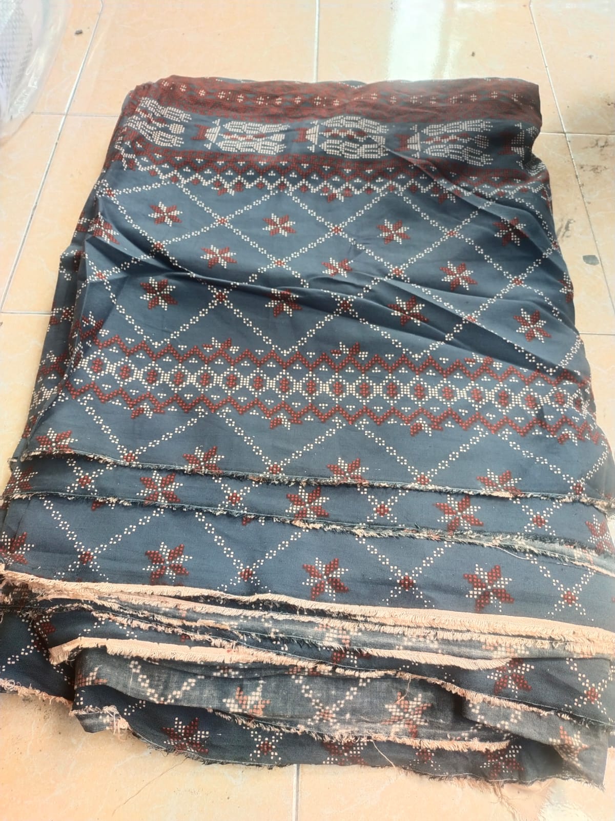 Foto laporan Batik (TB0479)
