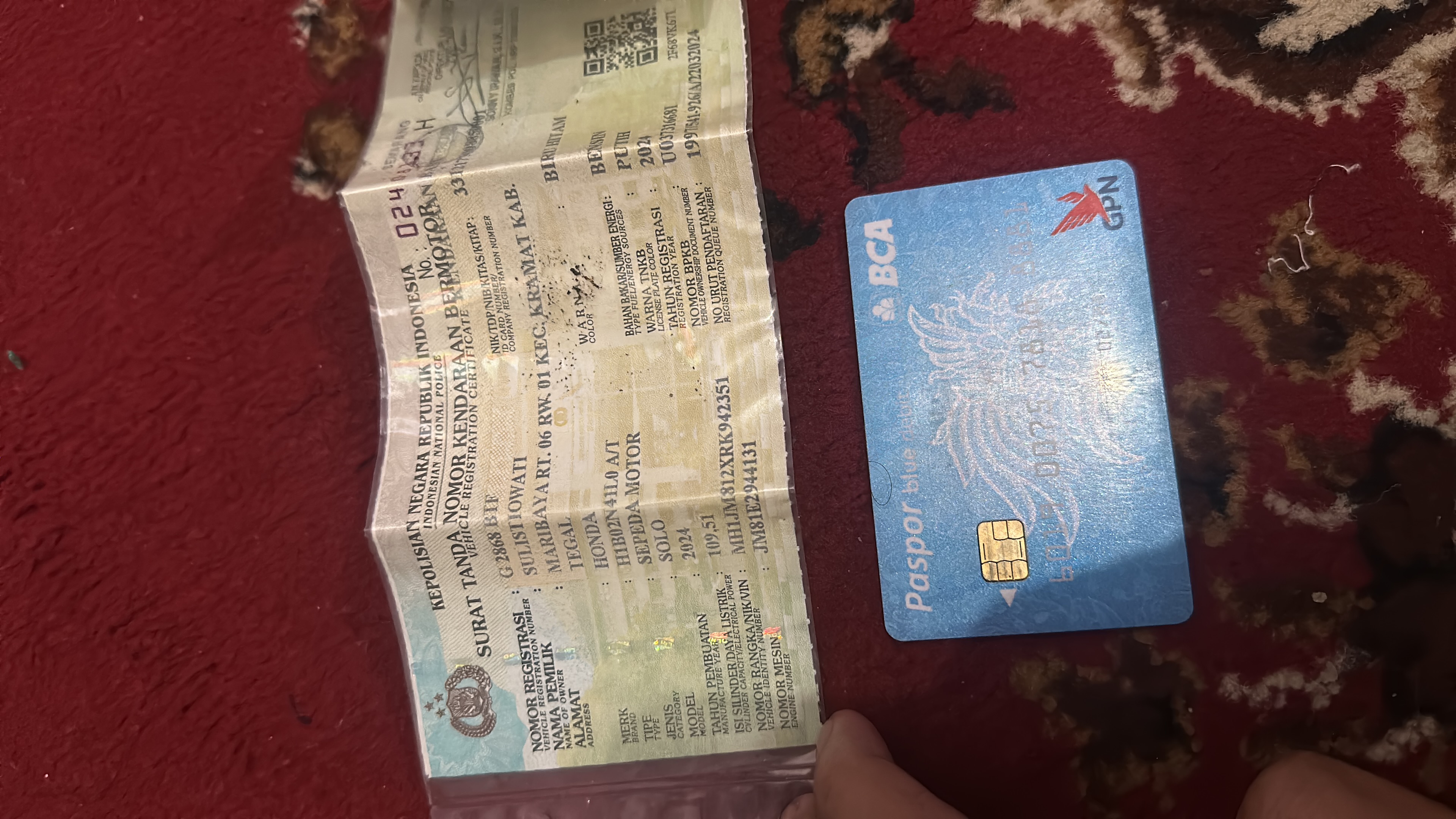 Foto laporan Stnk dan atm bca (TB0483)