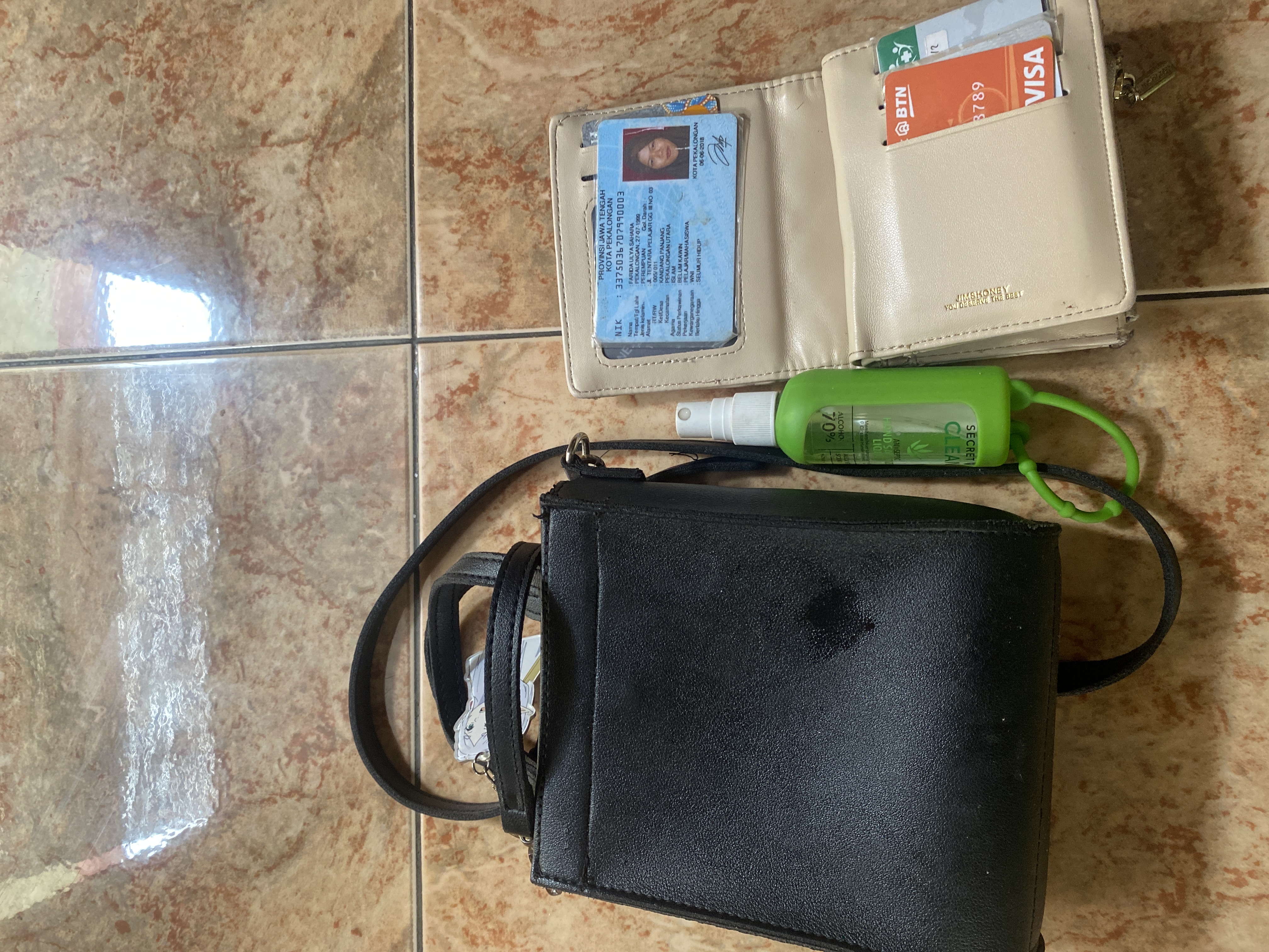 Foto laporan Tas dan (TB0488)