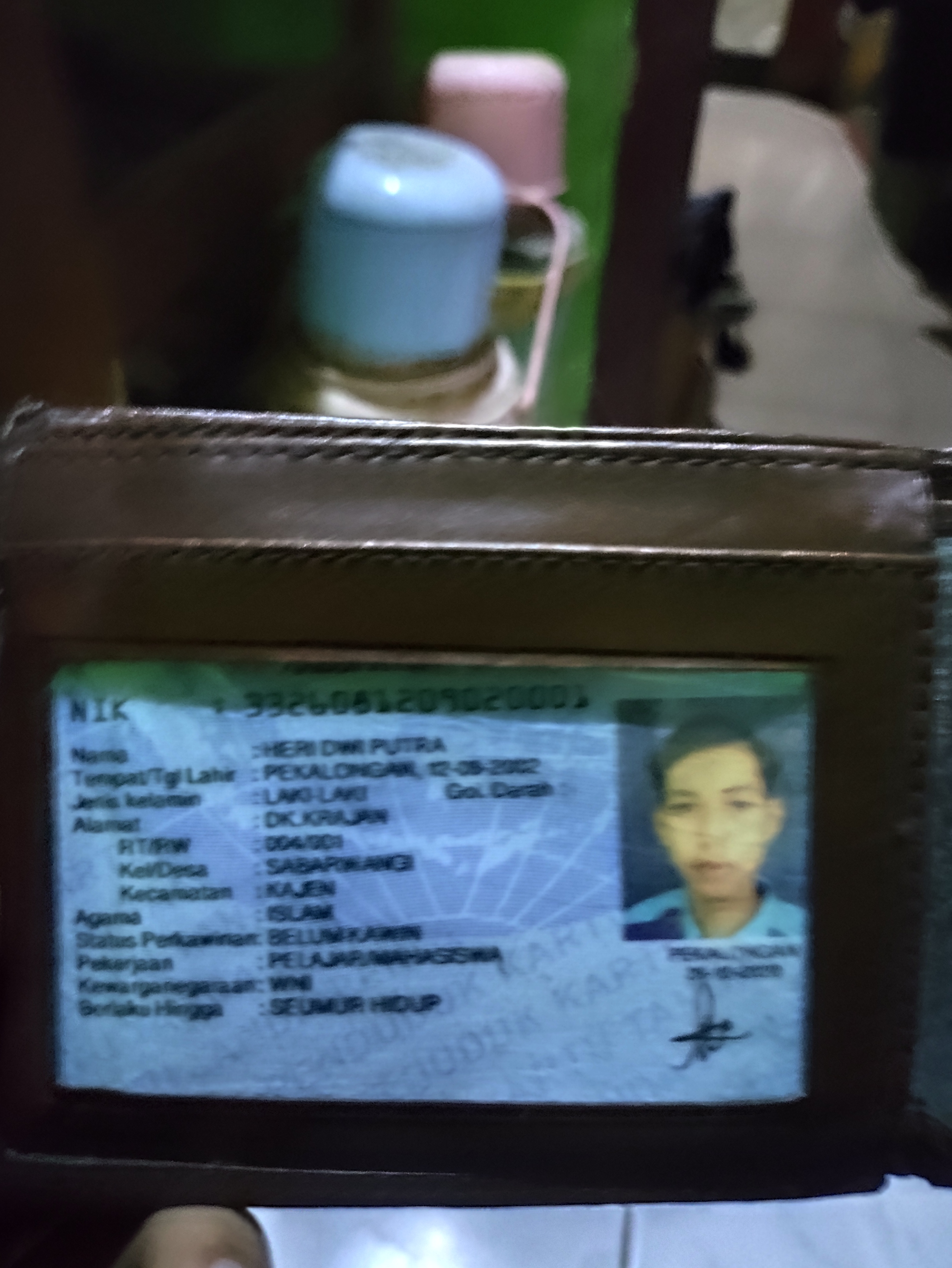 Foto laporan Dompet (TB0491)