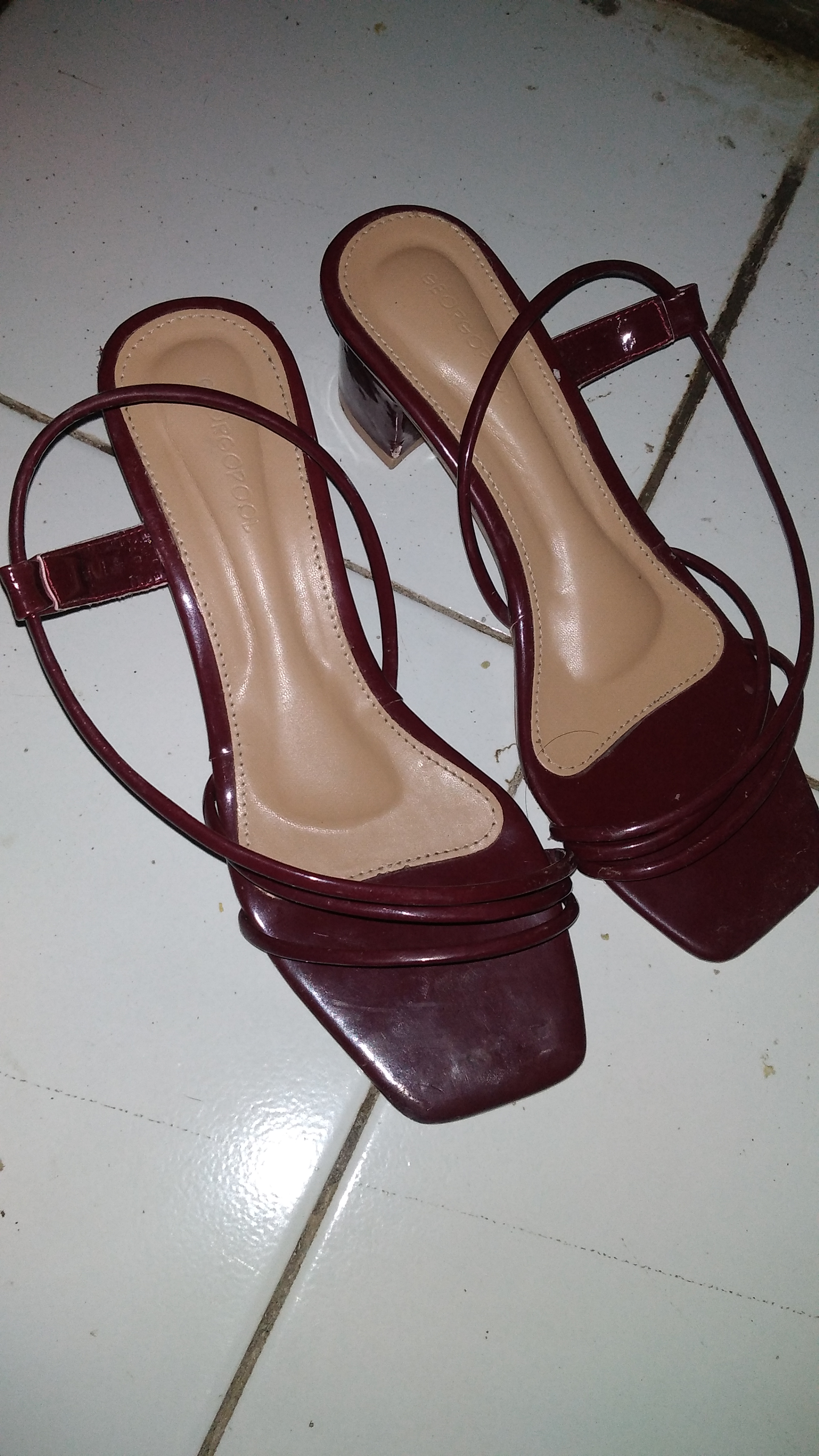 Foto laporan Sepatu high heels (TB0538)