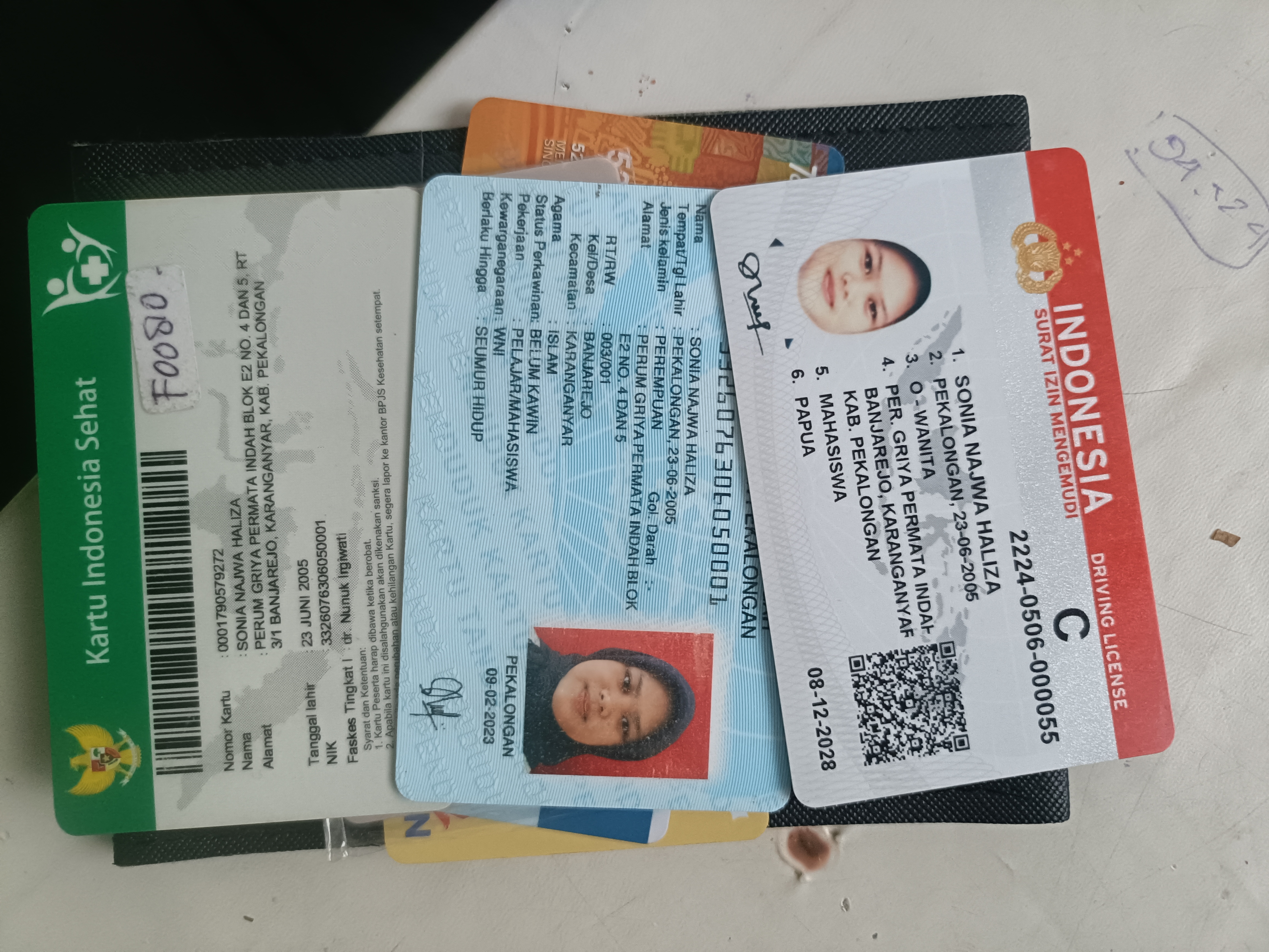 Foto laporan Dompet (TB0584)