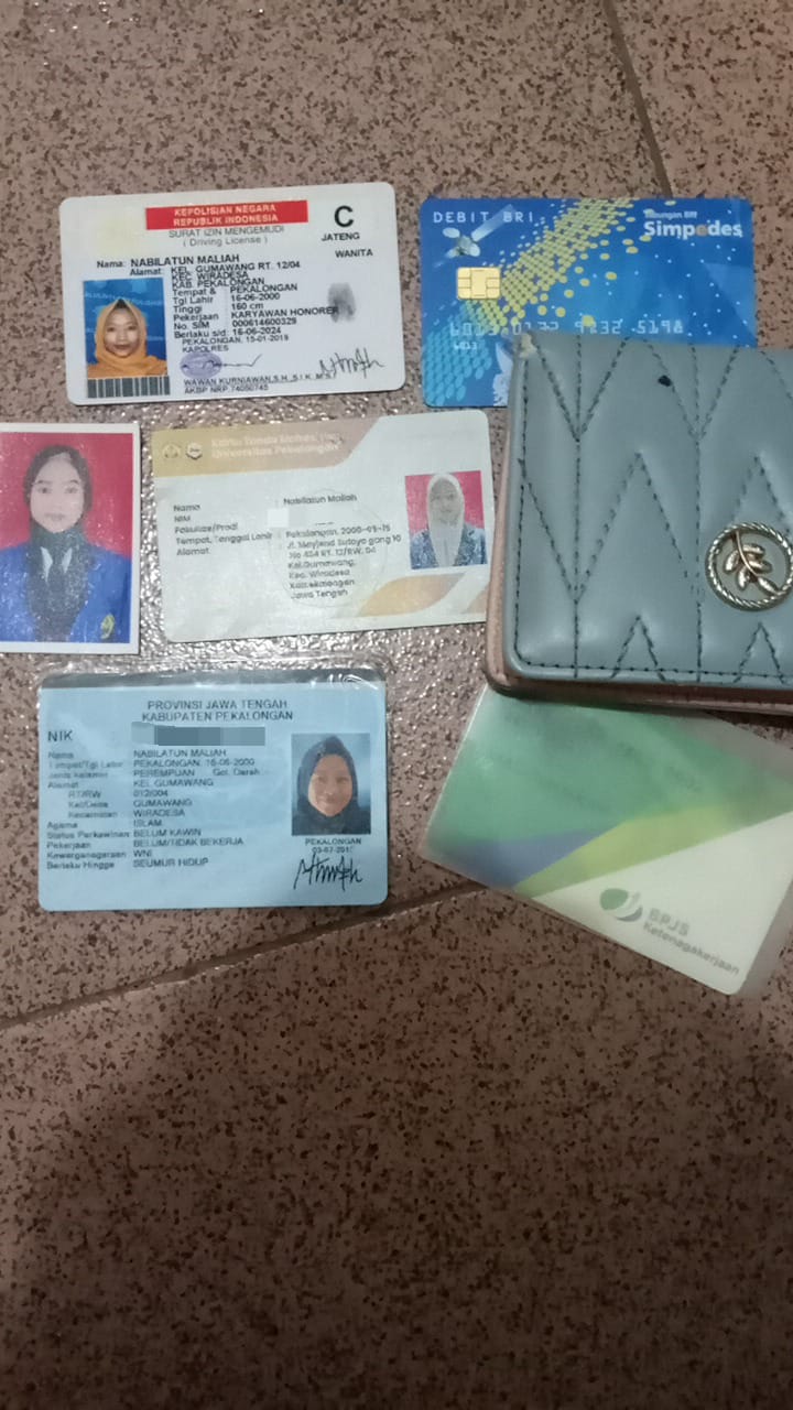Foto laporan Dompet (TB0726)