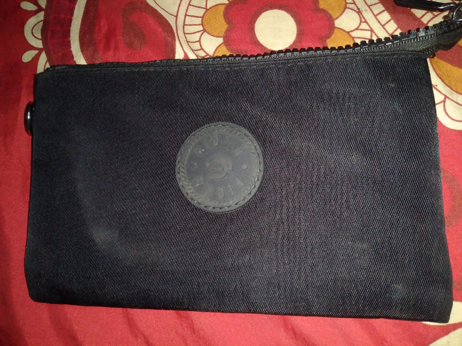 Foto laporan Dompet hitam (TB0865)