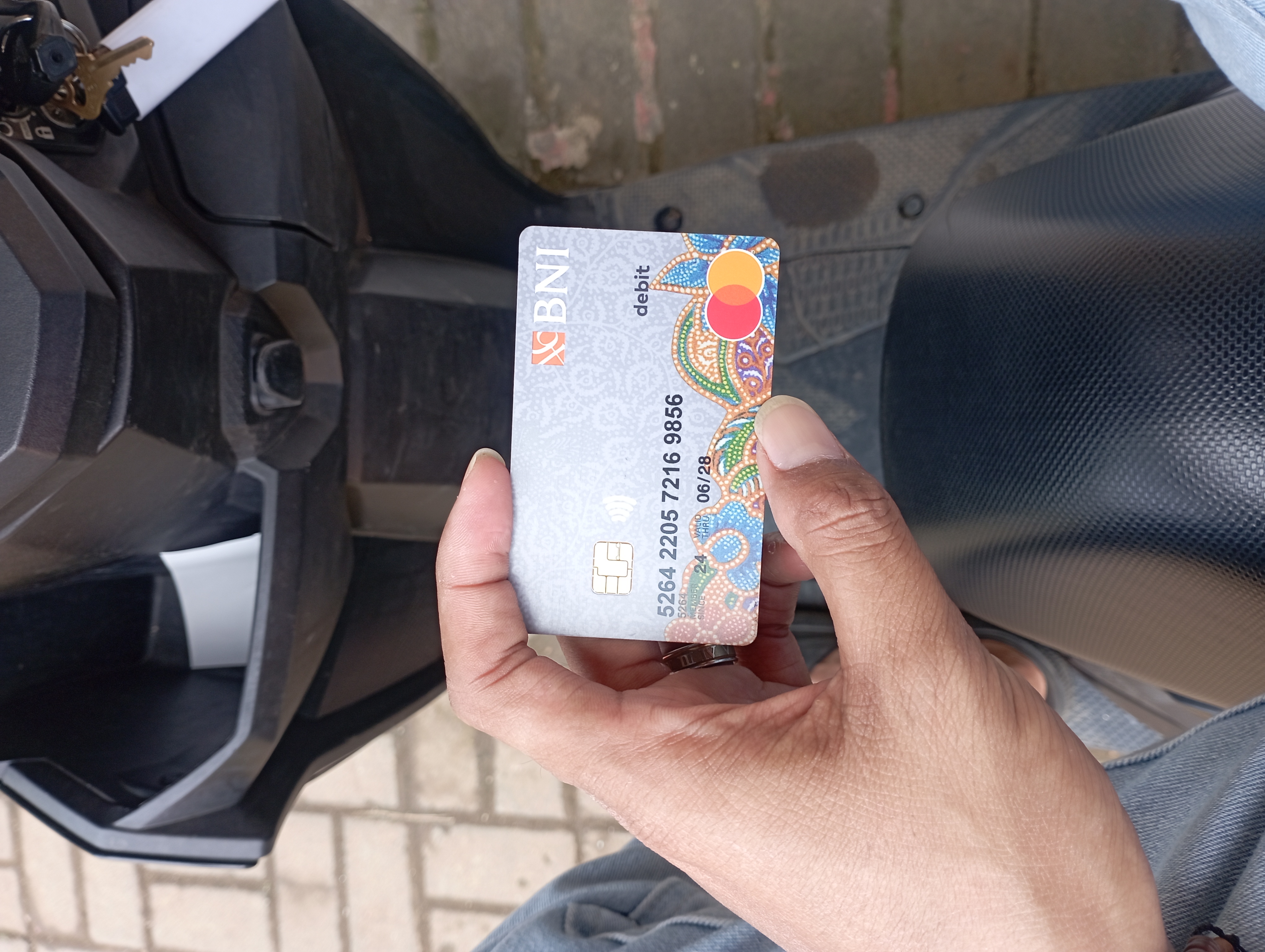 Foto laporan kartu atm bni (TB0909)