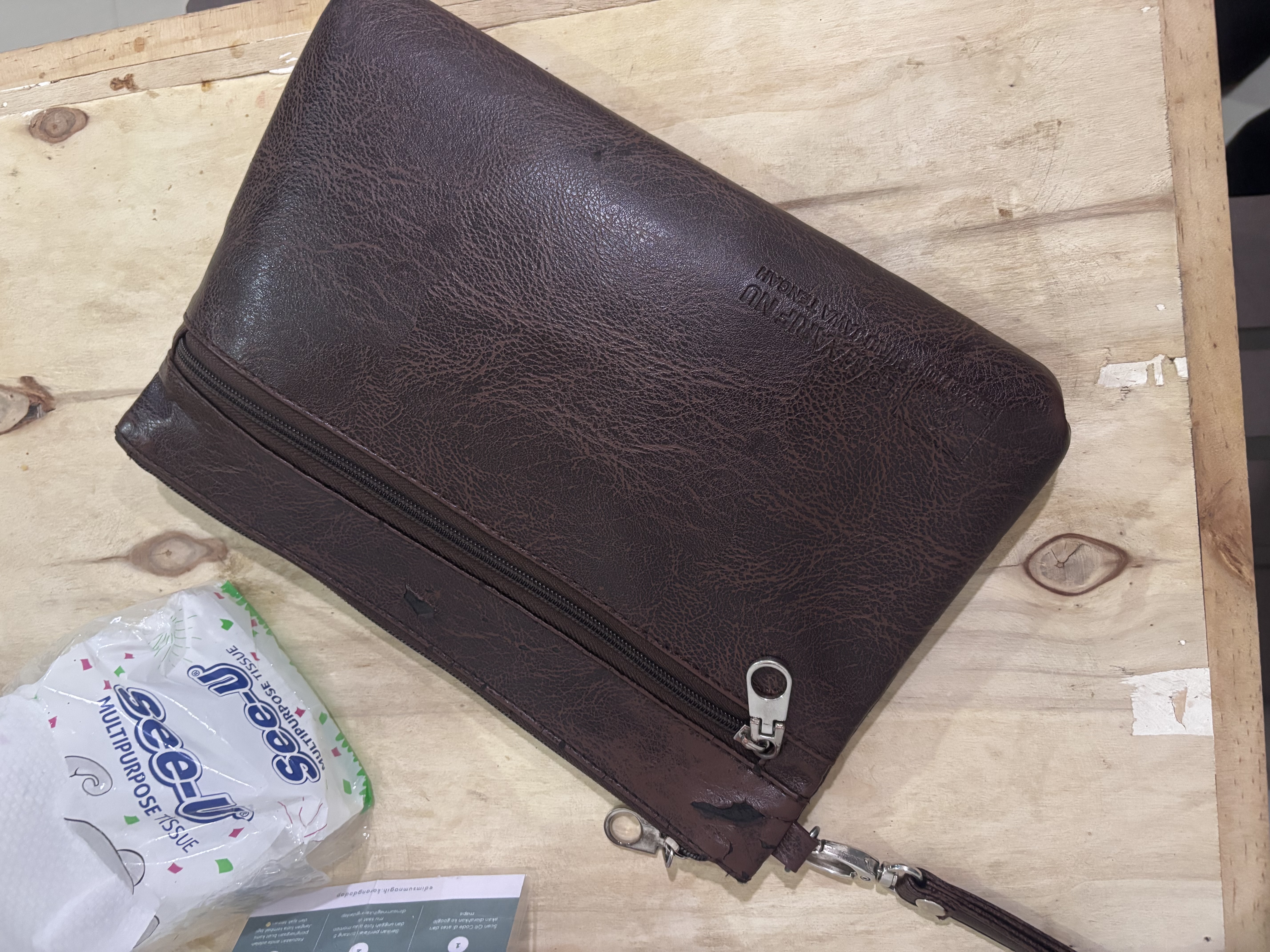 Foto laporan Dompet (TB0931)