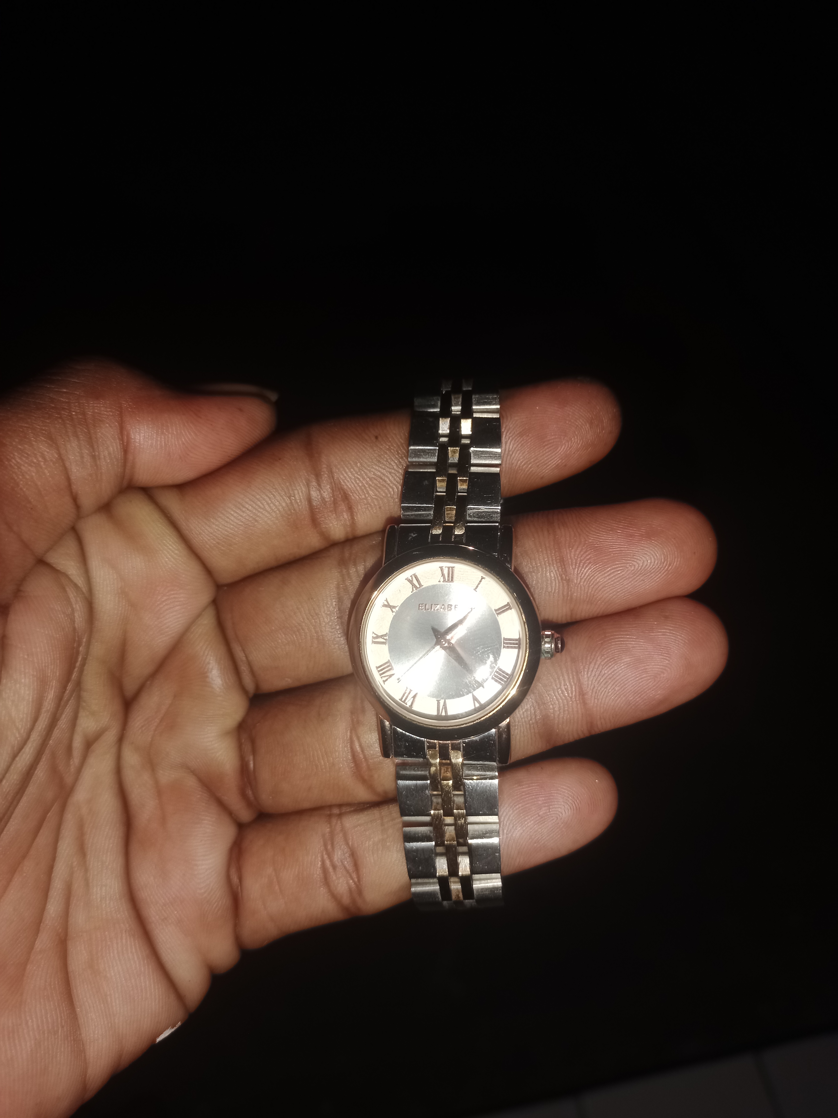 Foto laporan Jam tangan wanita (TB1032)