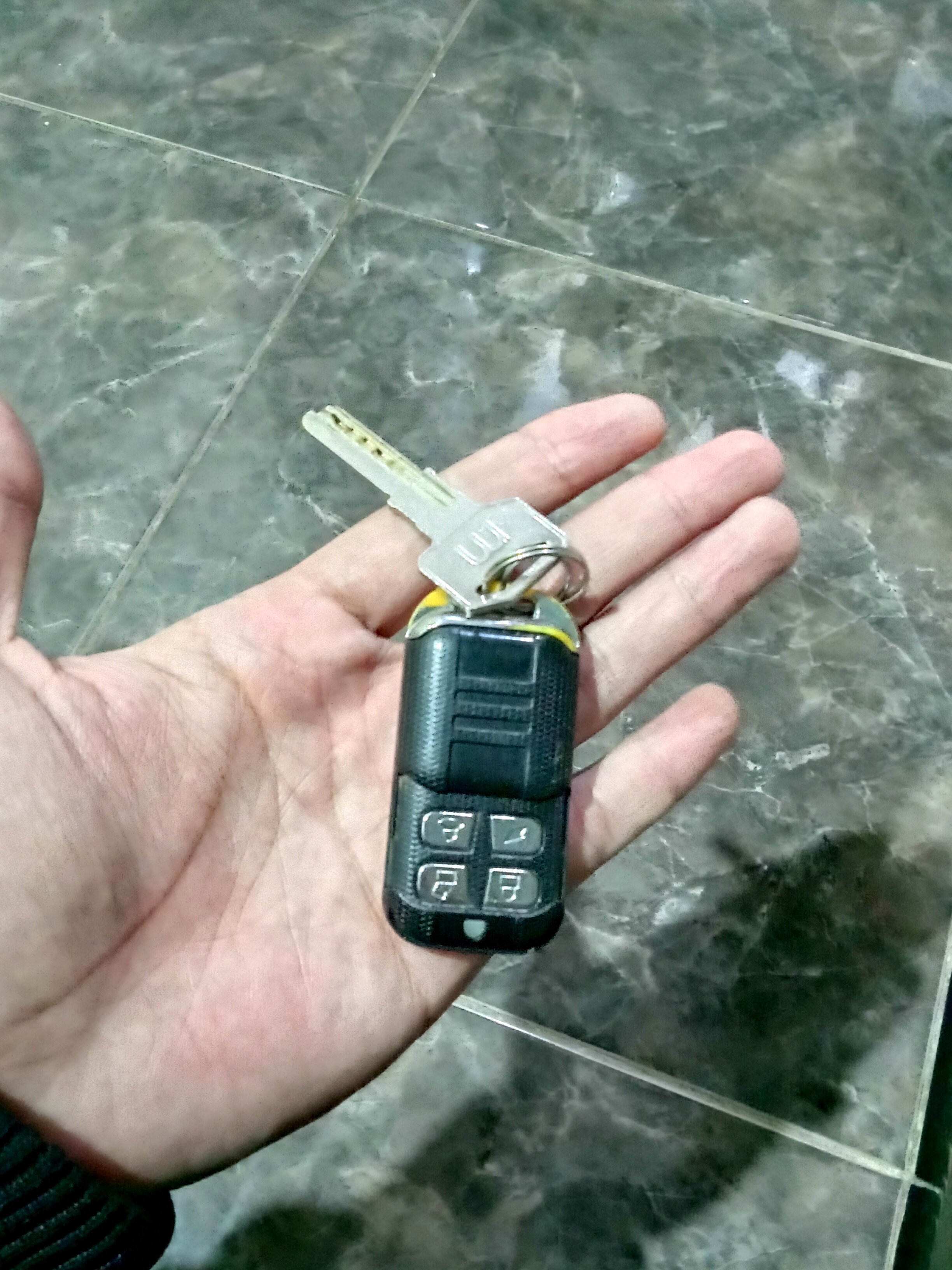 Foto laporan Remote Kunci Motor (TB1072)