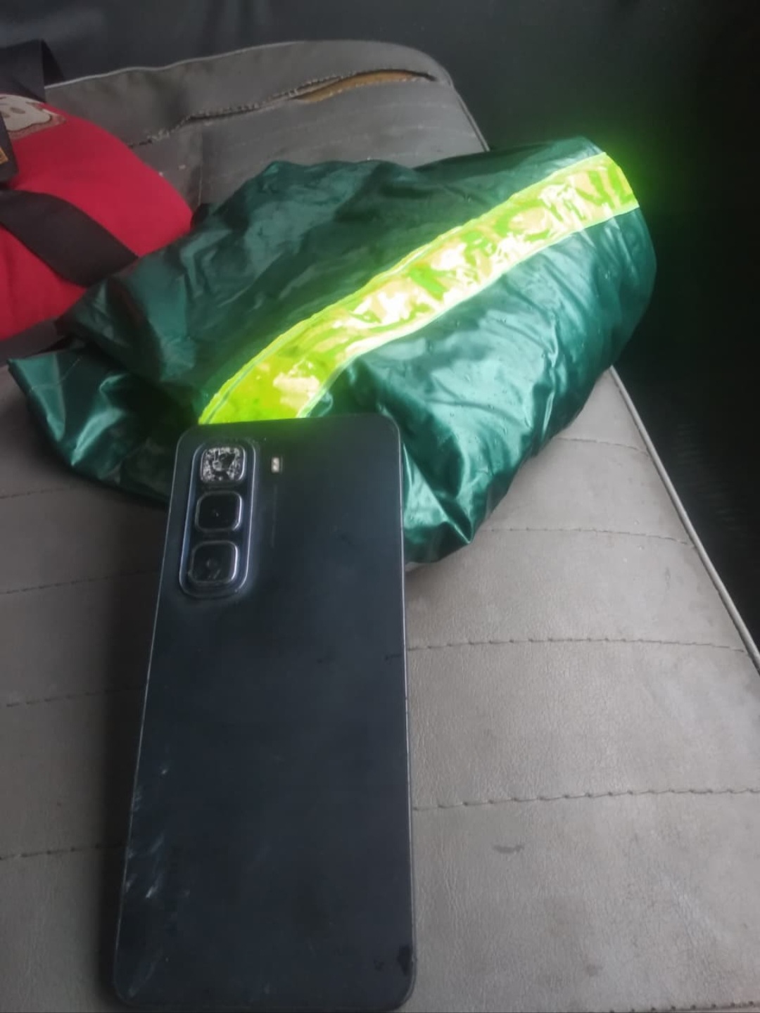 Foto laporan Hp infinik (TB1230)