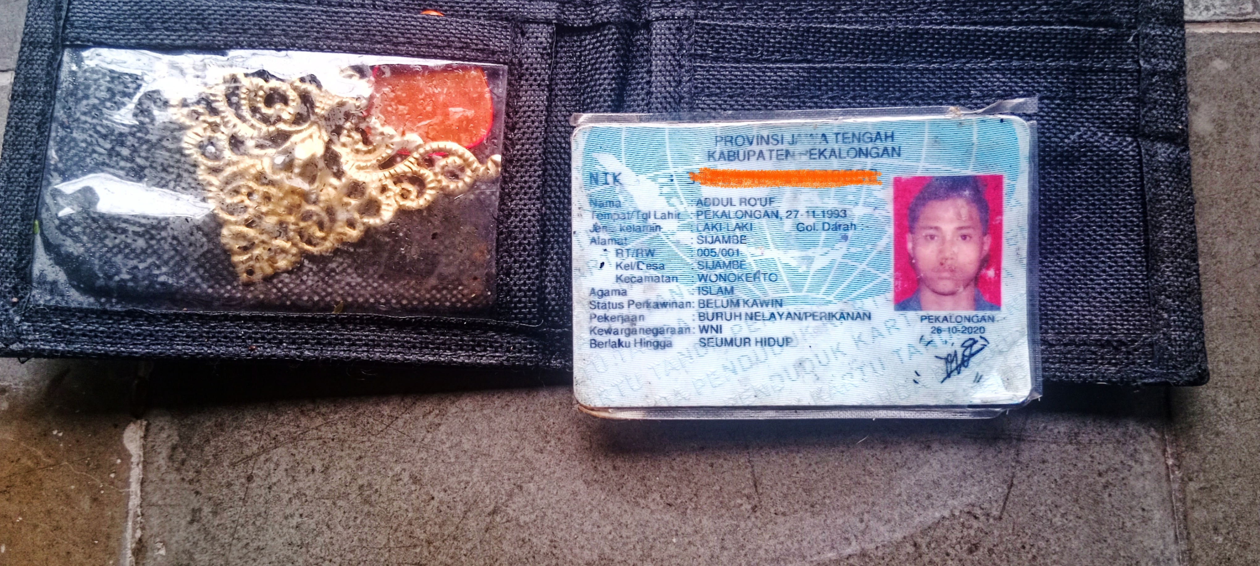 Foto laporan Dompet (TB1243)