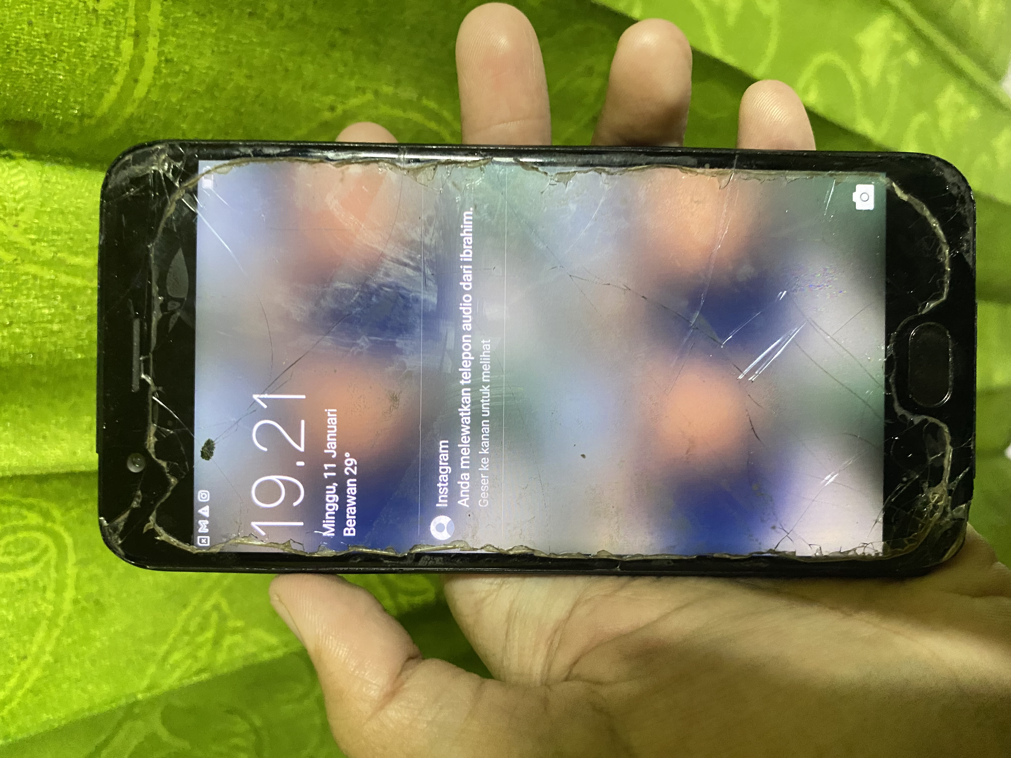Foto laporan Hp oppo (TB1247)