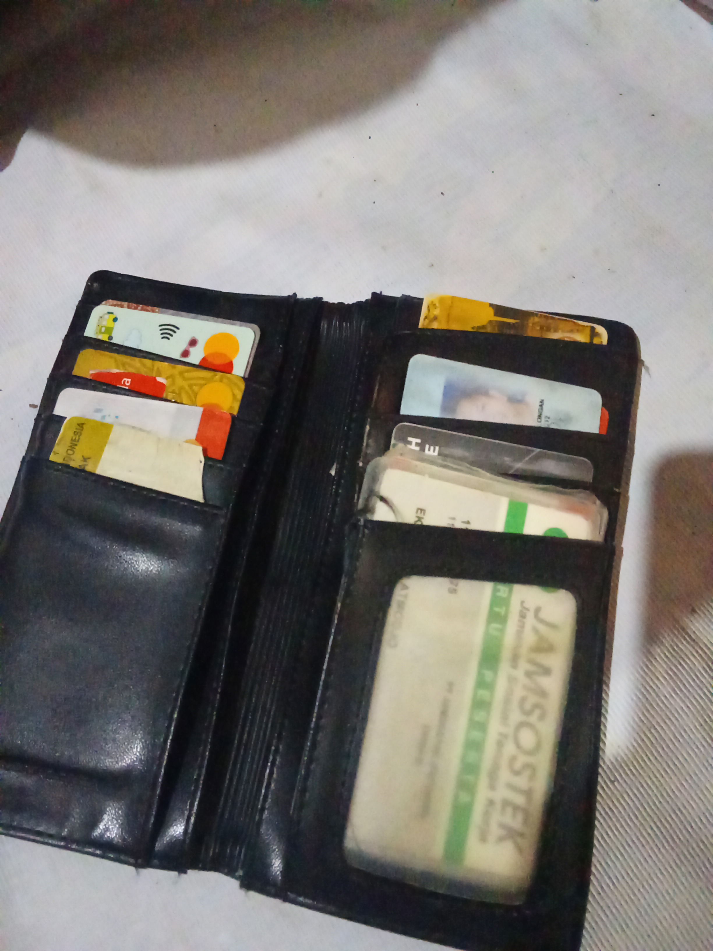 Foto laporan Dompet (TB1265)