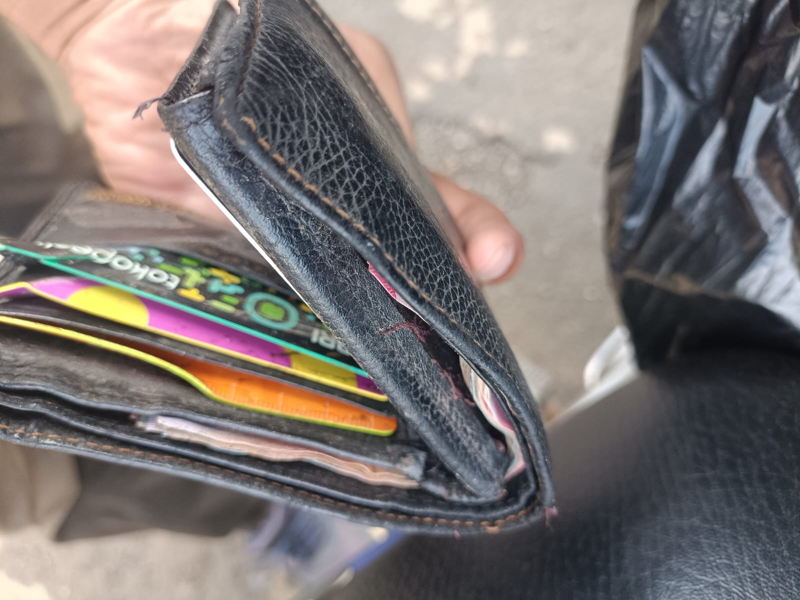 Foto laporan Dompet a/n S. Ananta (TB1381)