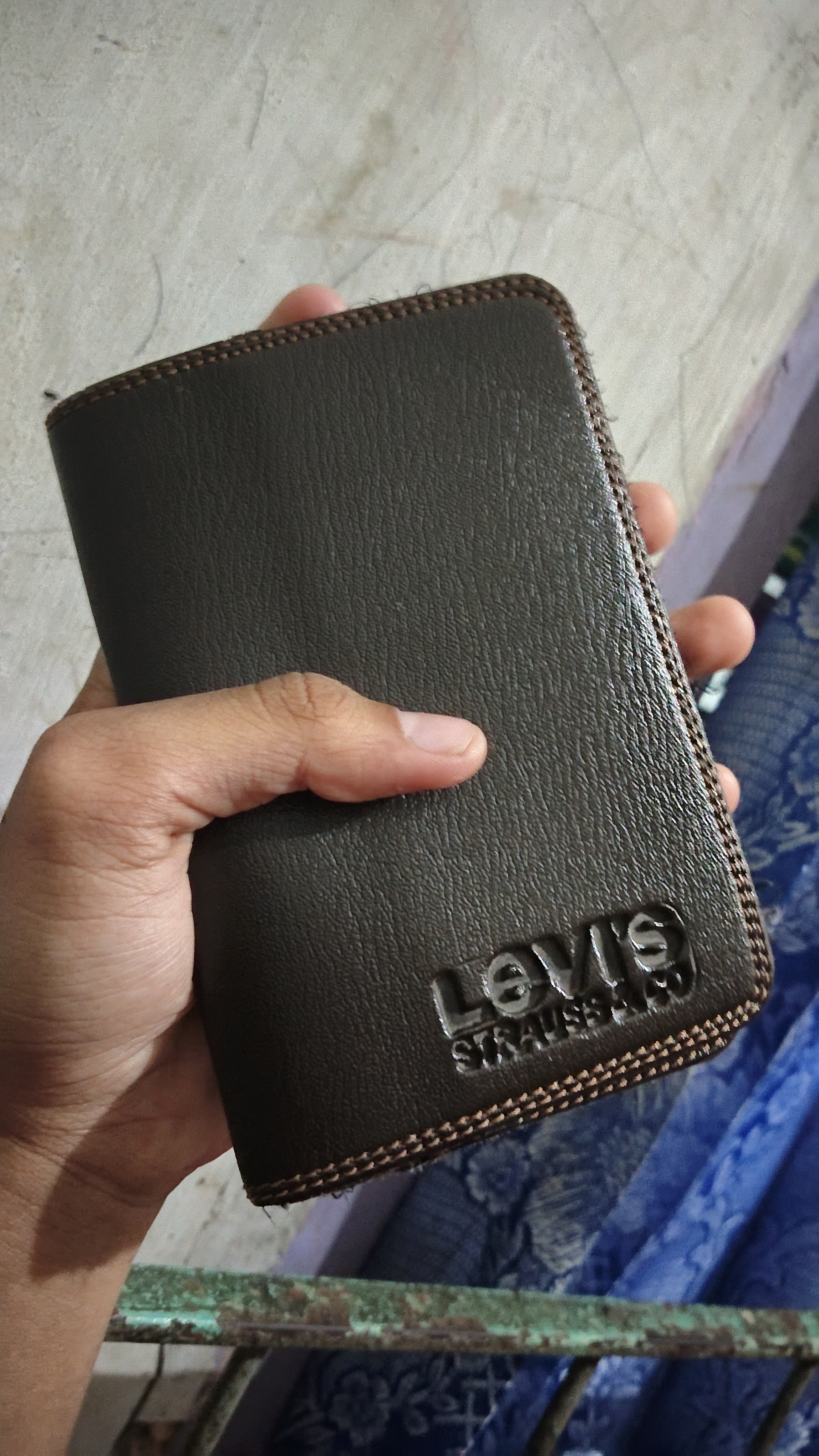 Foto laporan dompet (TB1422)