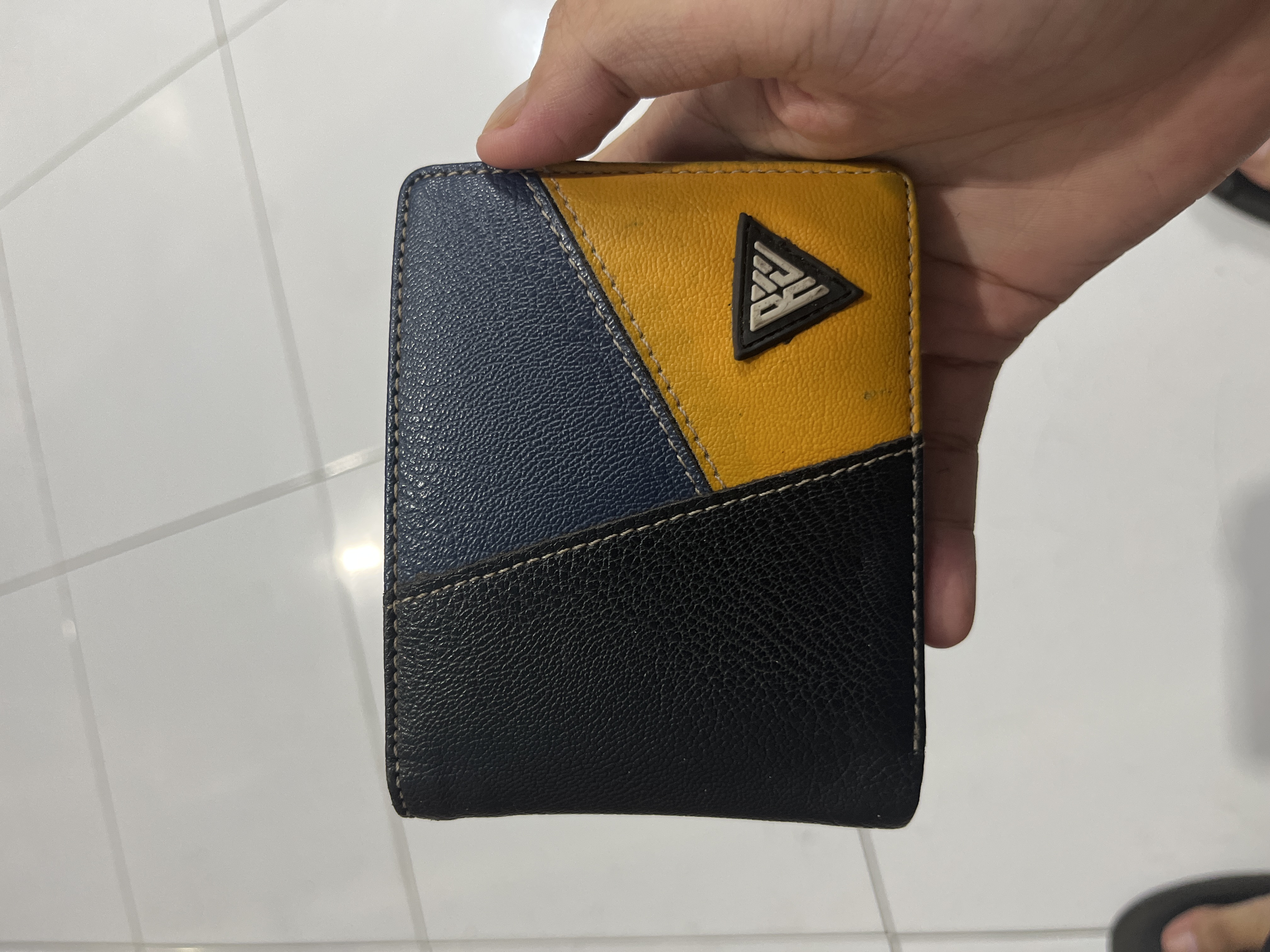 Foto laporan Dompet (TB1442)